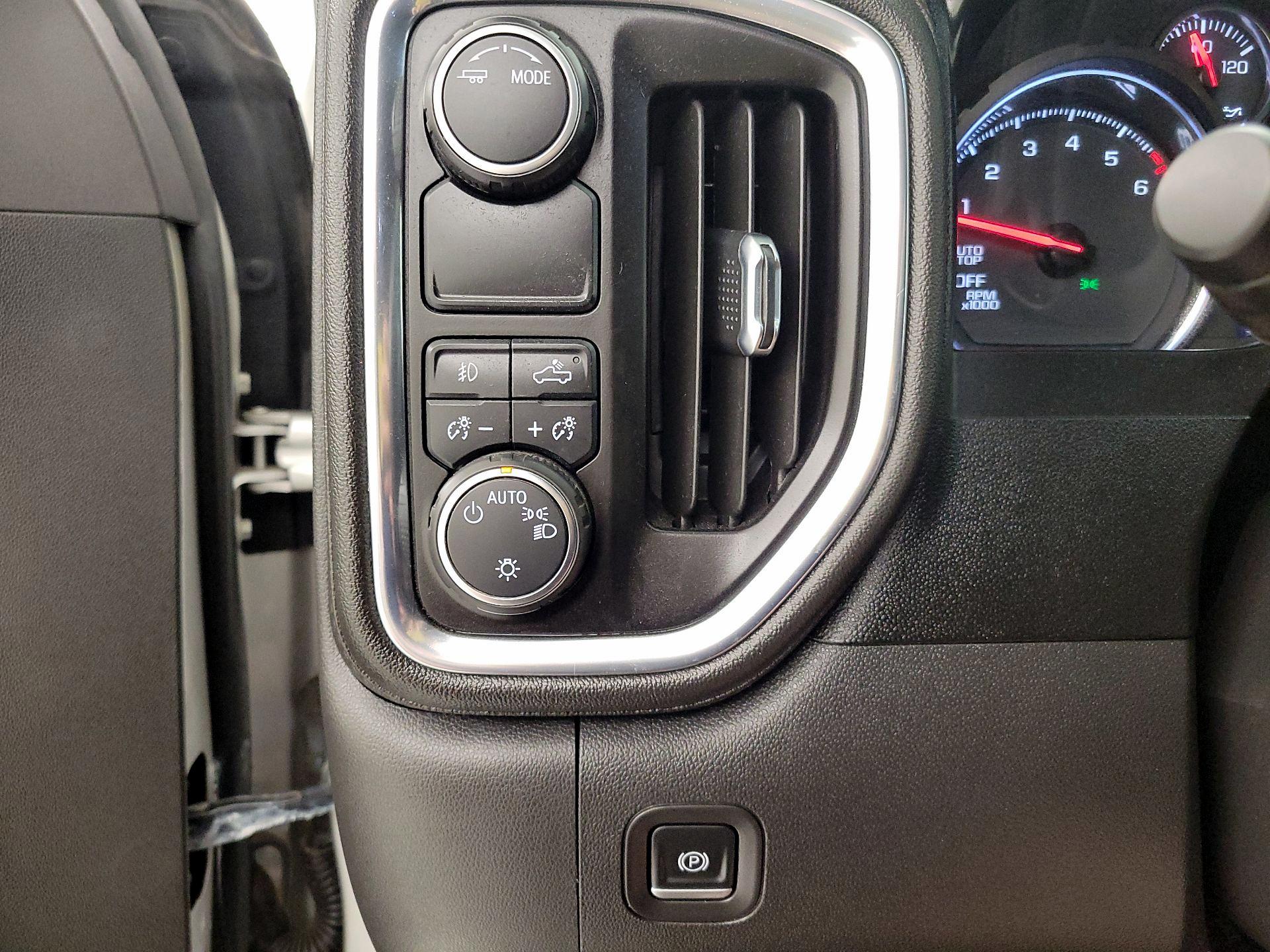 Thumbnail: 2021 Chevrolet Silverado 1500 - 13
