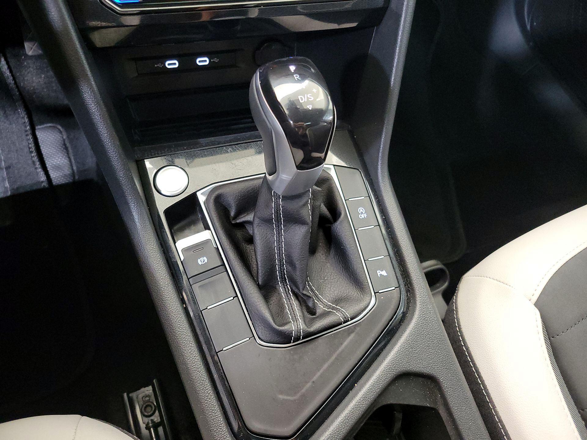 Thumbnail: 2025 Volkswagen Taos - 17