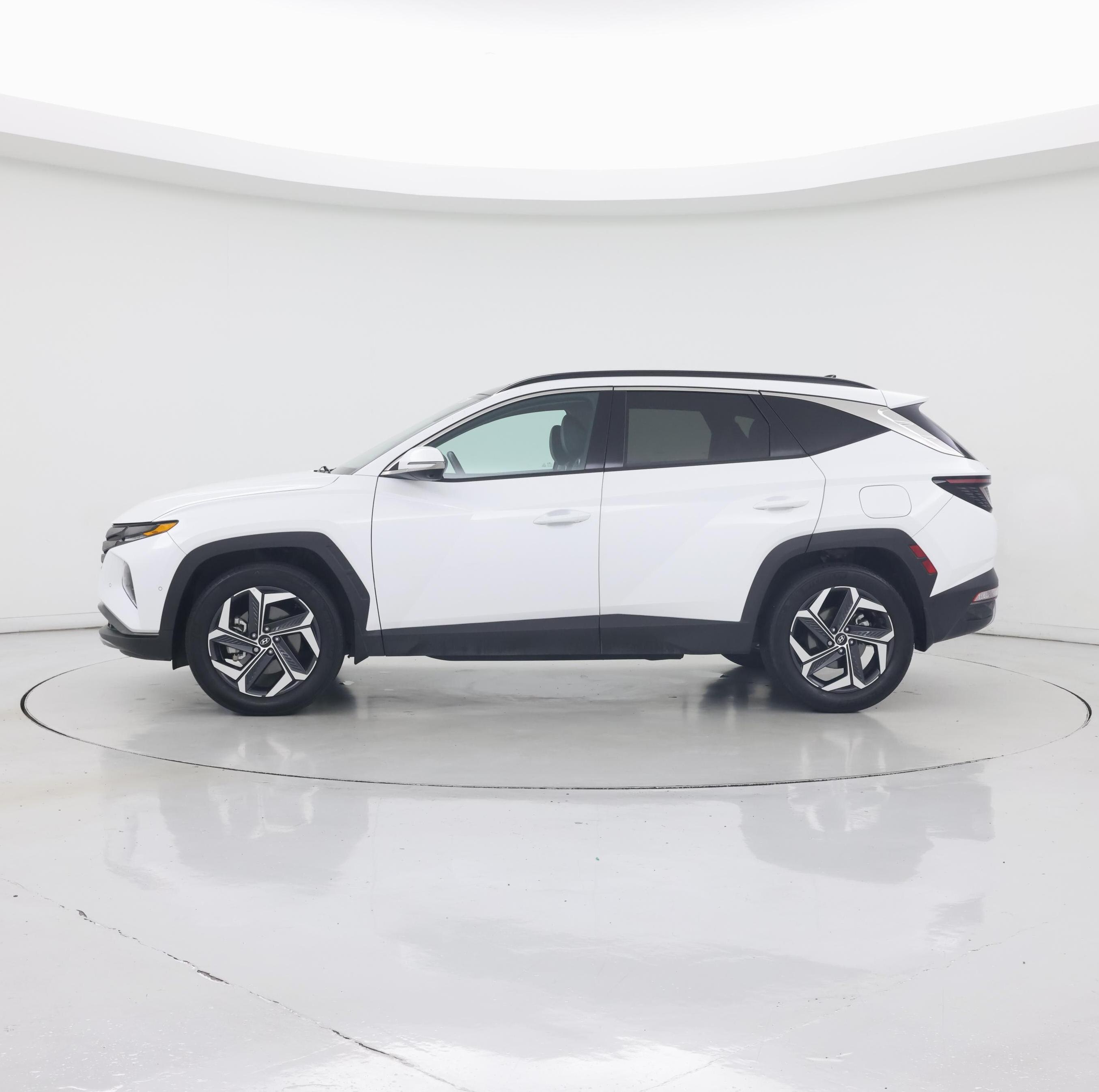 Thumbnail: 2022 Hyundai Tucson - 3