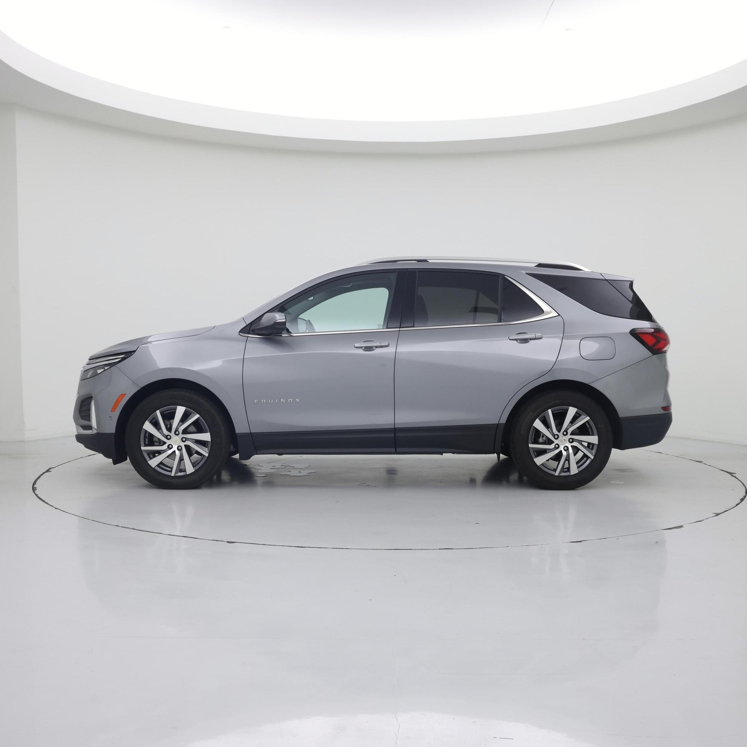 Thumbnail: 2024 Chevrolet Equinox - 3