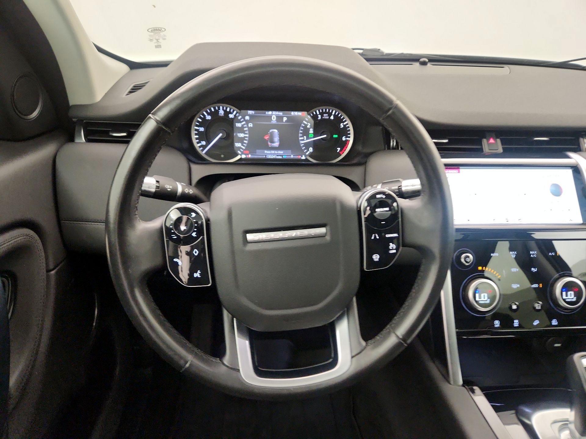 Thumbnail: 2020 Land Rover Discovery Sport - 10