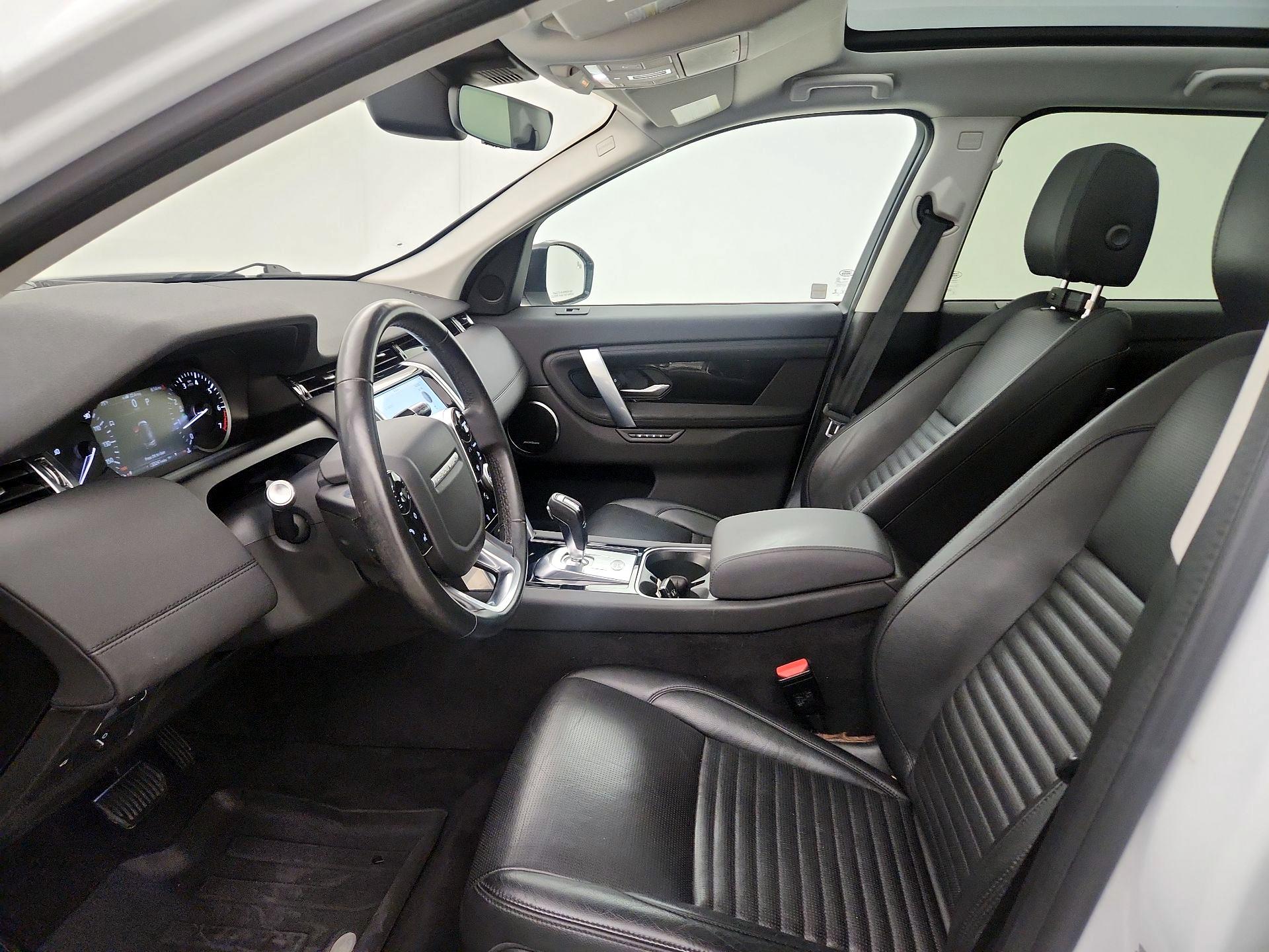 Thumbnail: 2020 Land Rover Discovery Sport - 11