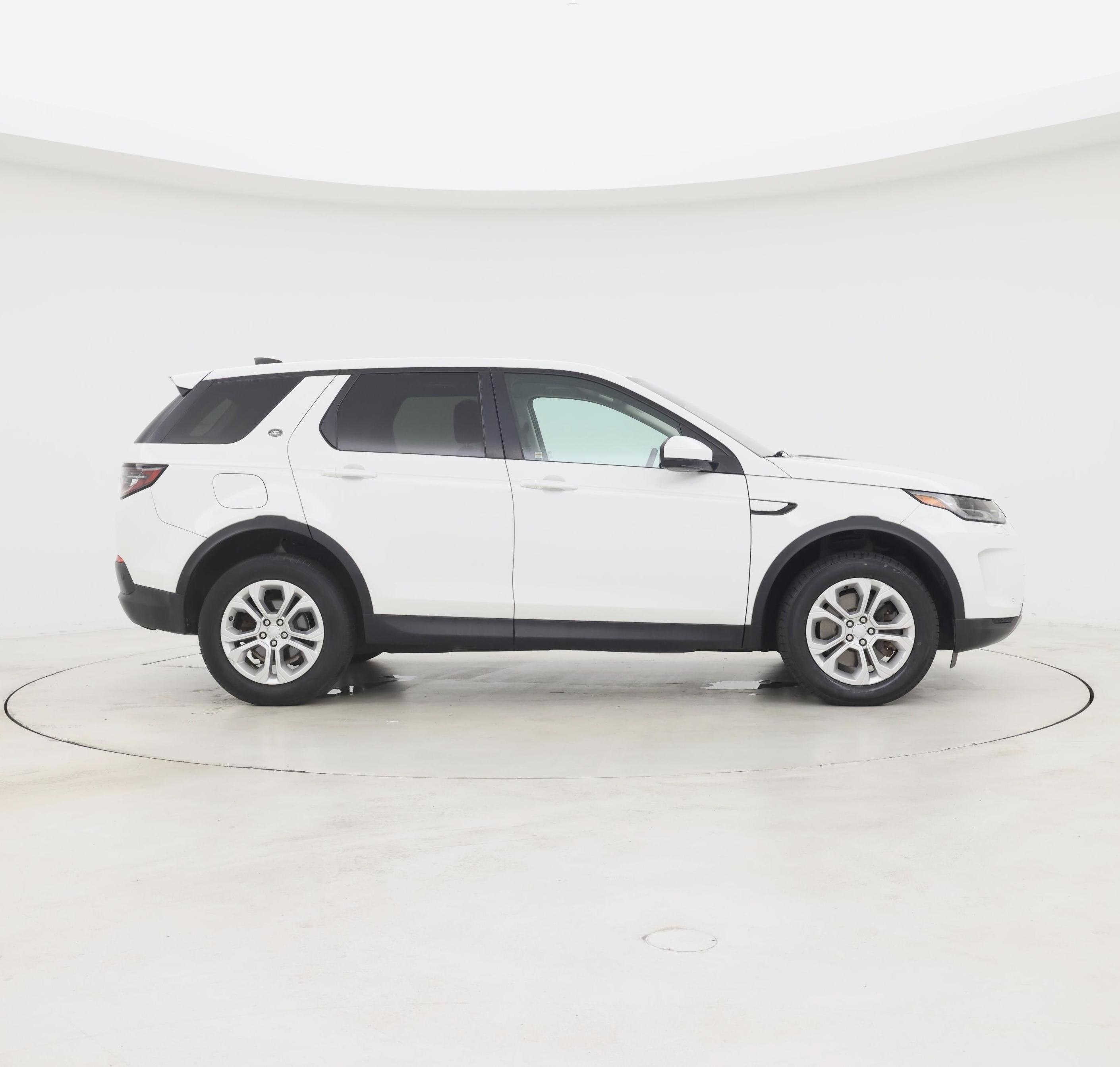 Thumbnail: 2020 Land Rover Discovery Sport - 7