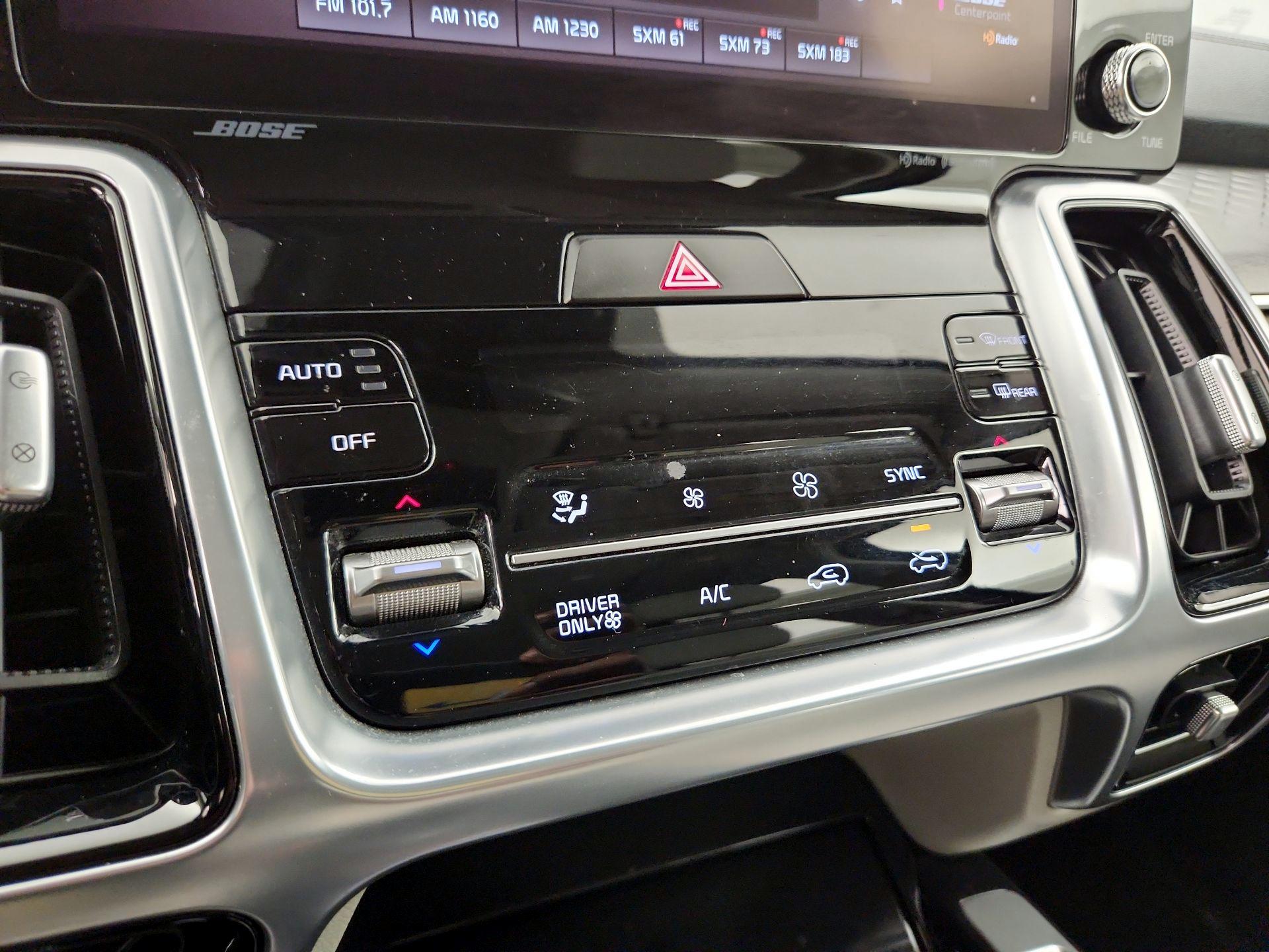 Thumbnail: 2022 Kia Sorento - 17
