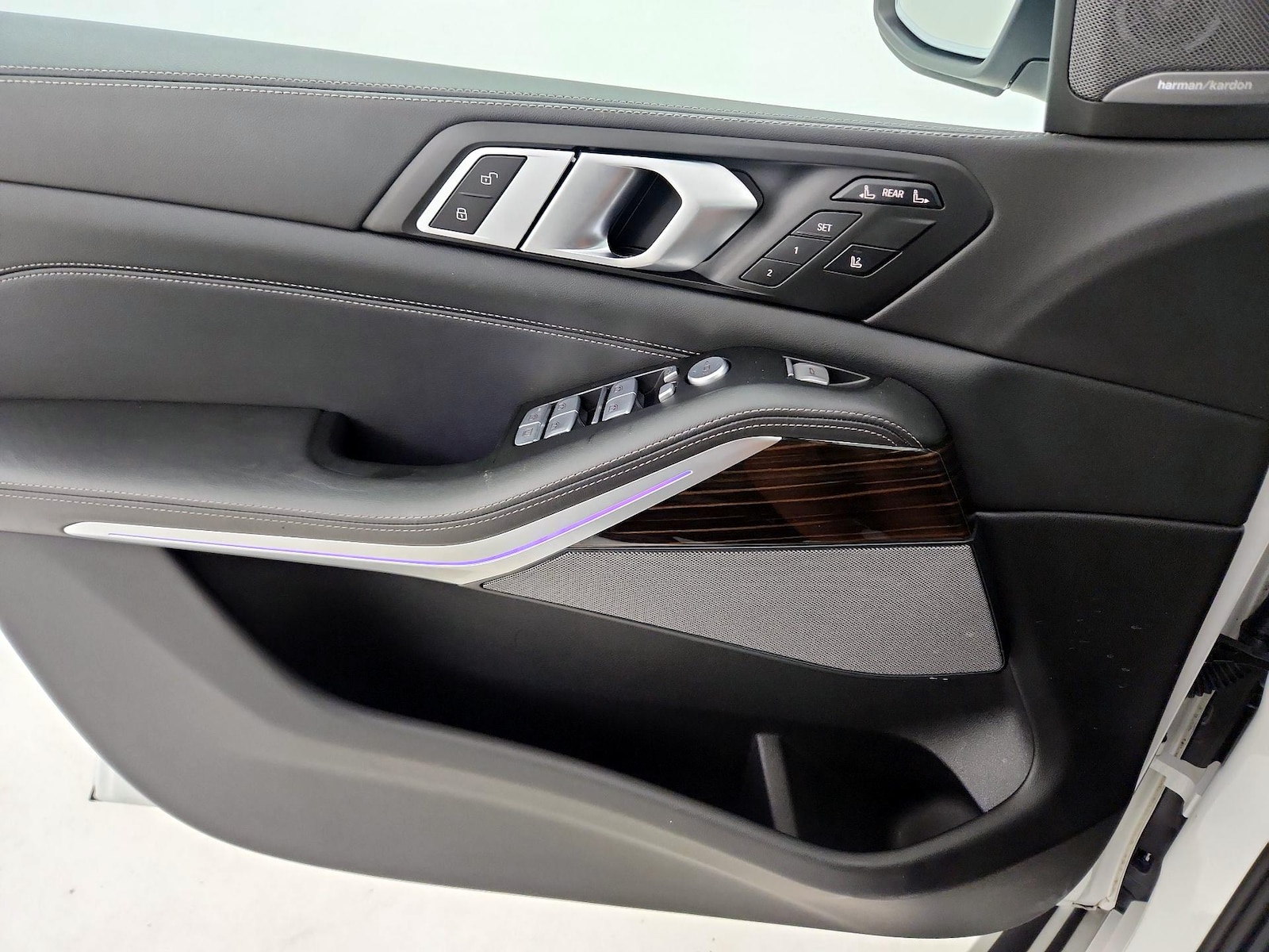2025 BMW X7 40i - Photo 13