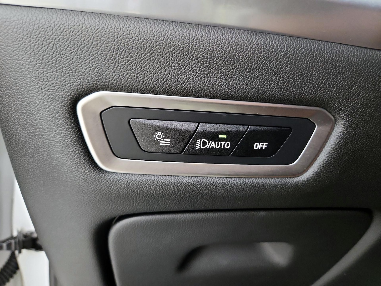 2025 BMW X7 40i - Photo 14