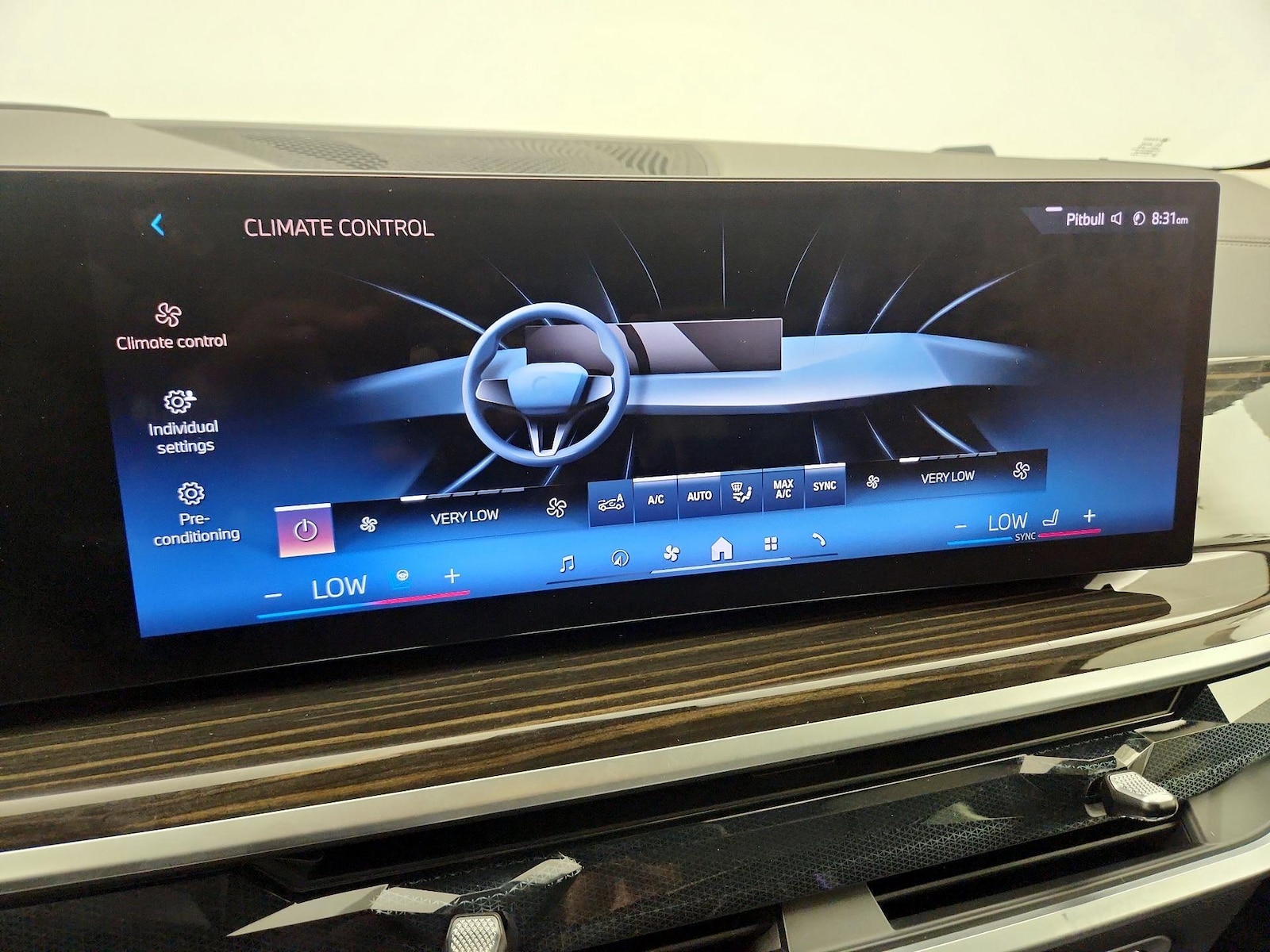 2025 BMW X7 40i - Photo 18