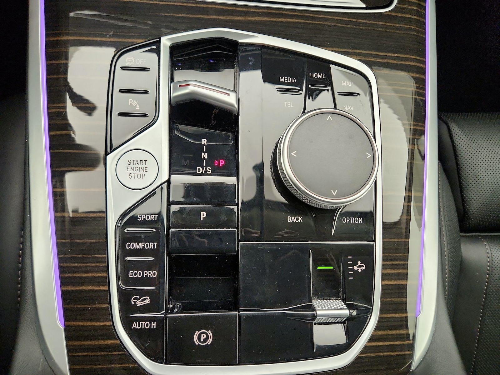 2025 BMW X7 40i - Photo 19