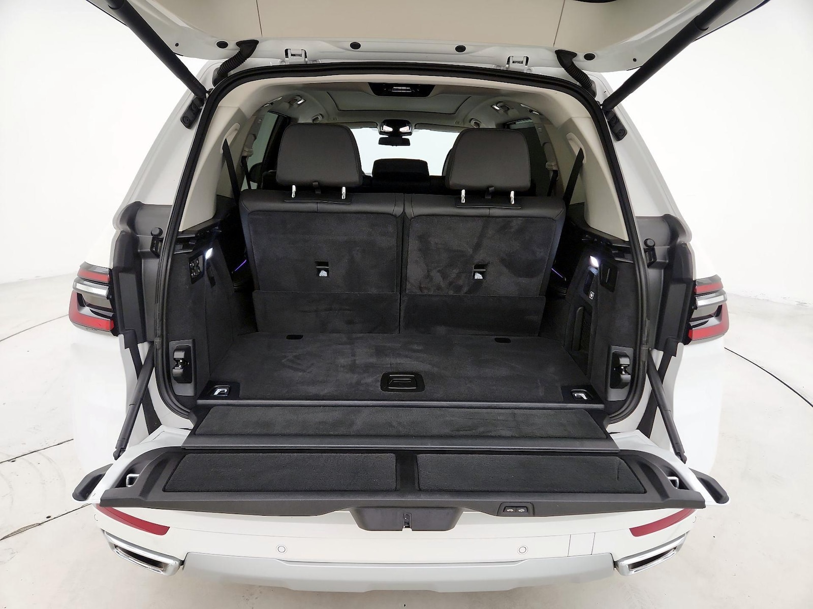 2025 BMW X7 40i - Photo 24
