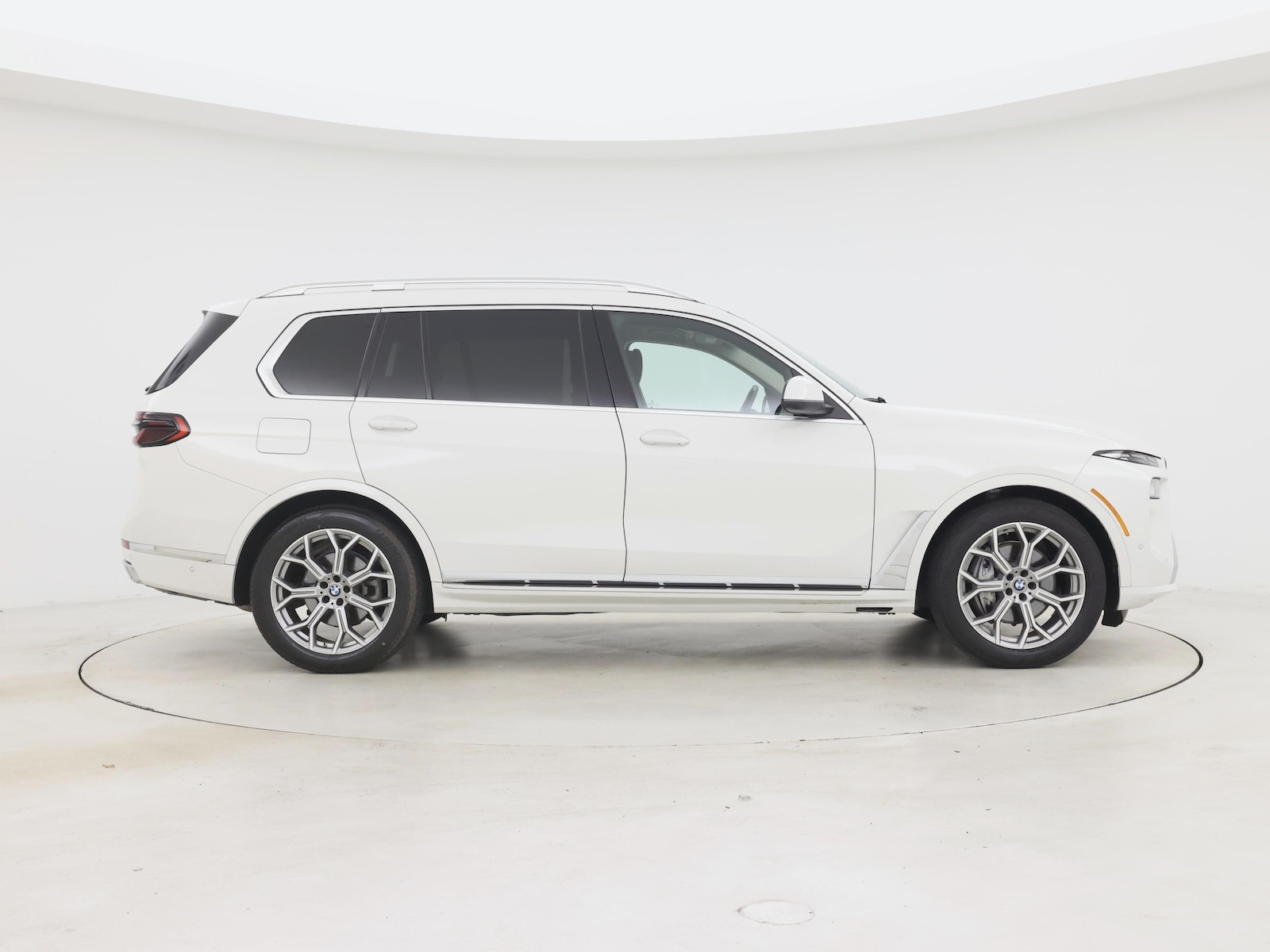 2025 BMW X7 40i - Photo 8