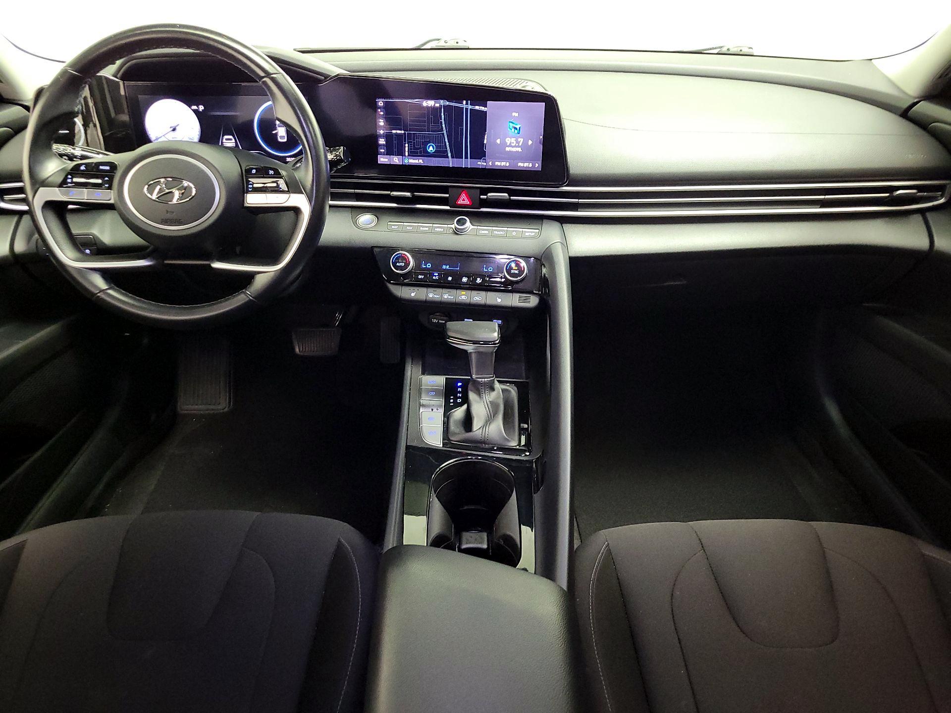 Thumbnail: 2023 Hyundai Elantra - 9