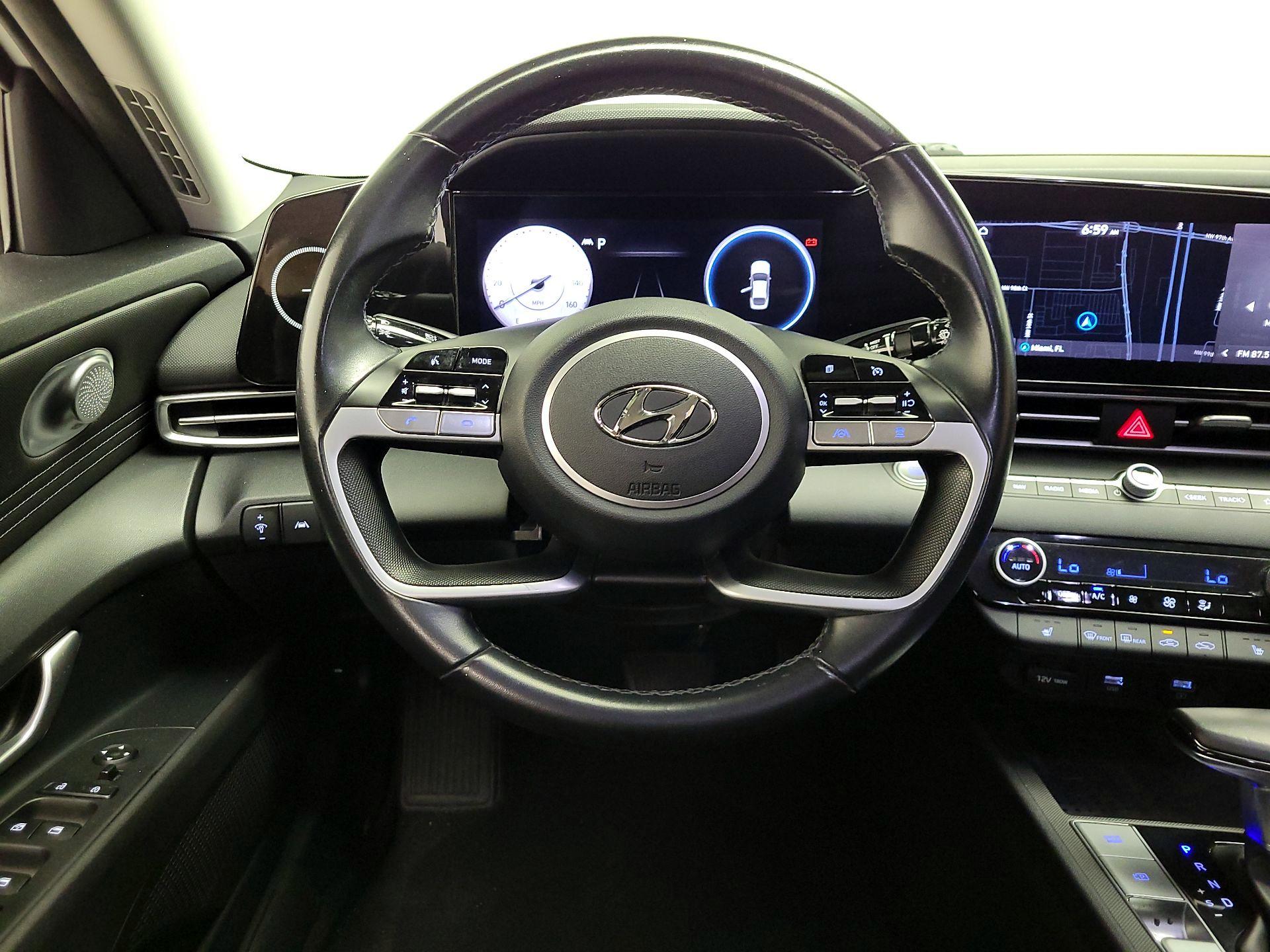 Thumbnail: 2023 Hyundai Elantra - 10
