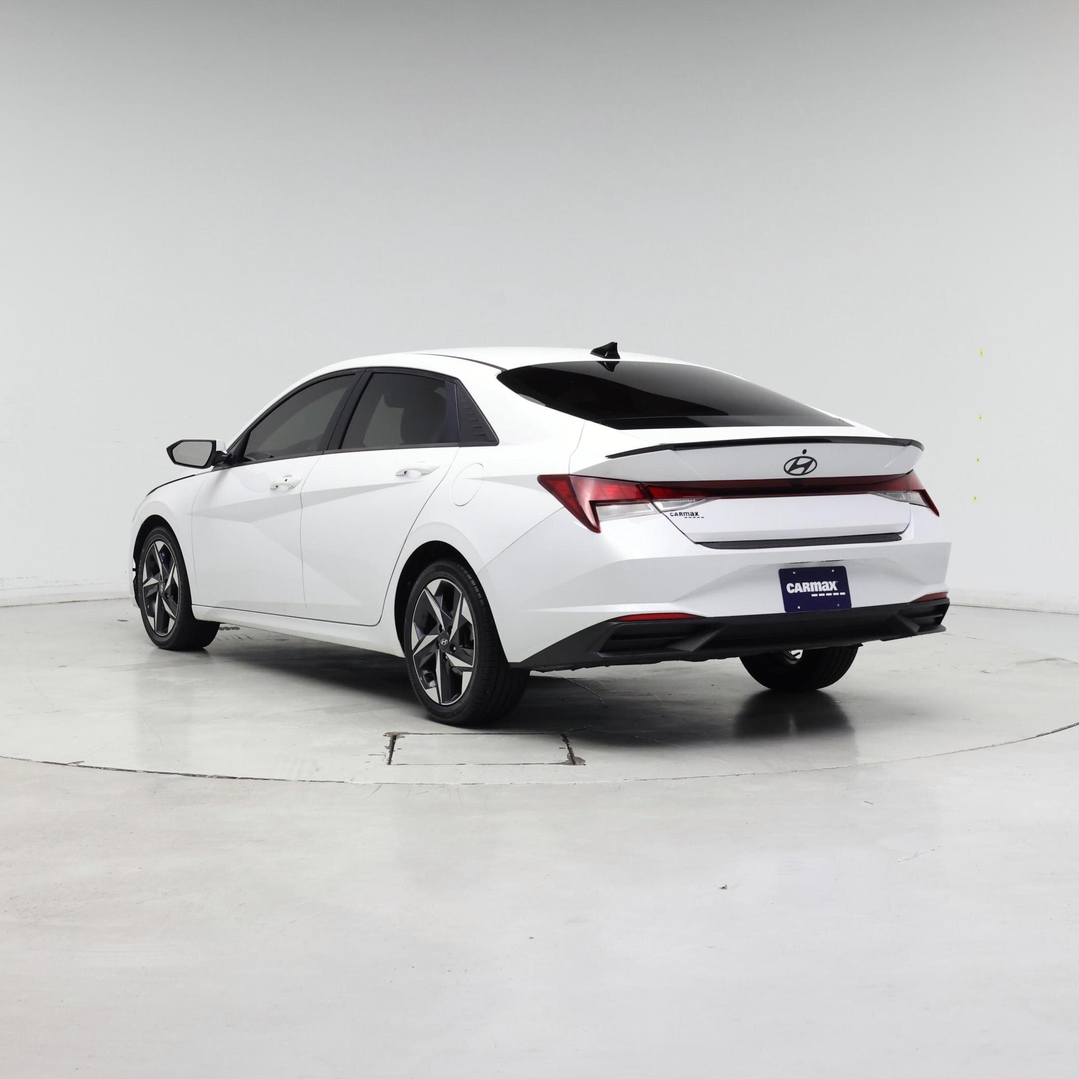 Thumbnail: 2023 Hyundai Elantra - 2