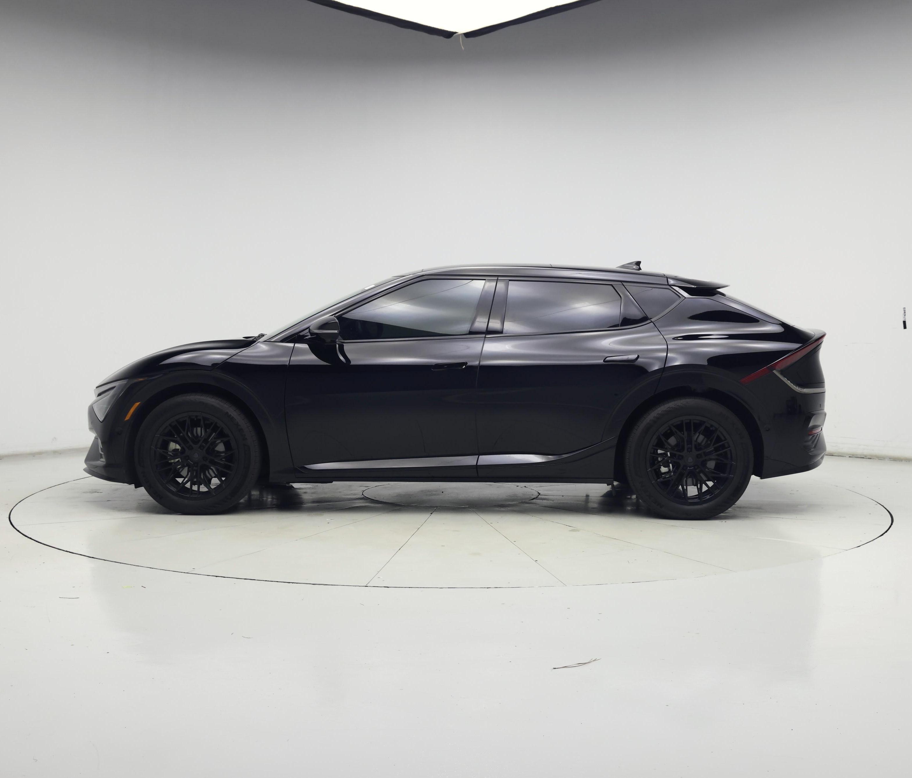 Thumbnail: 2025 Kia EV6 - 3