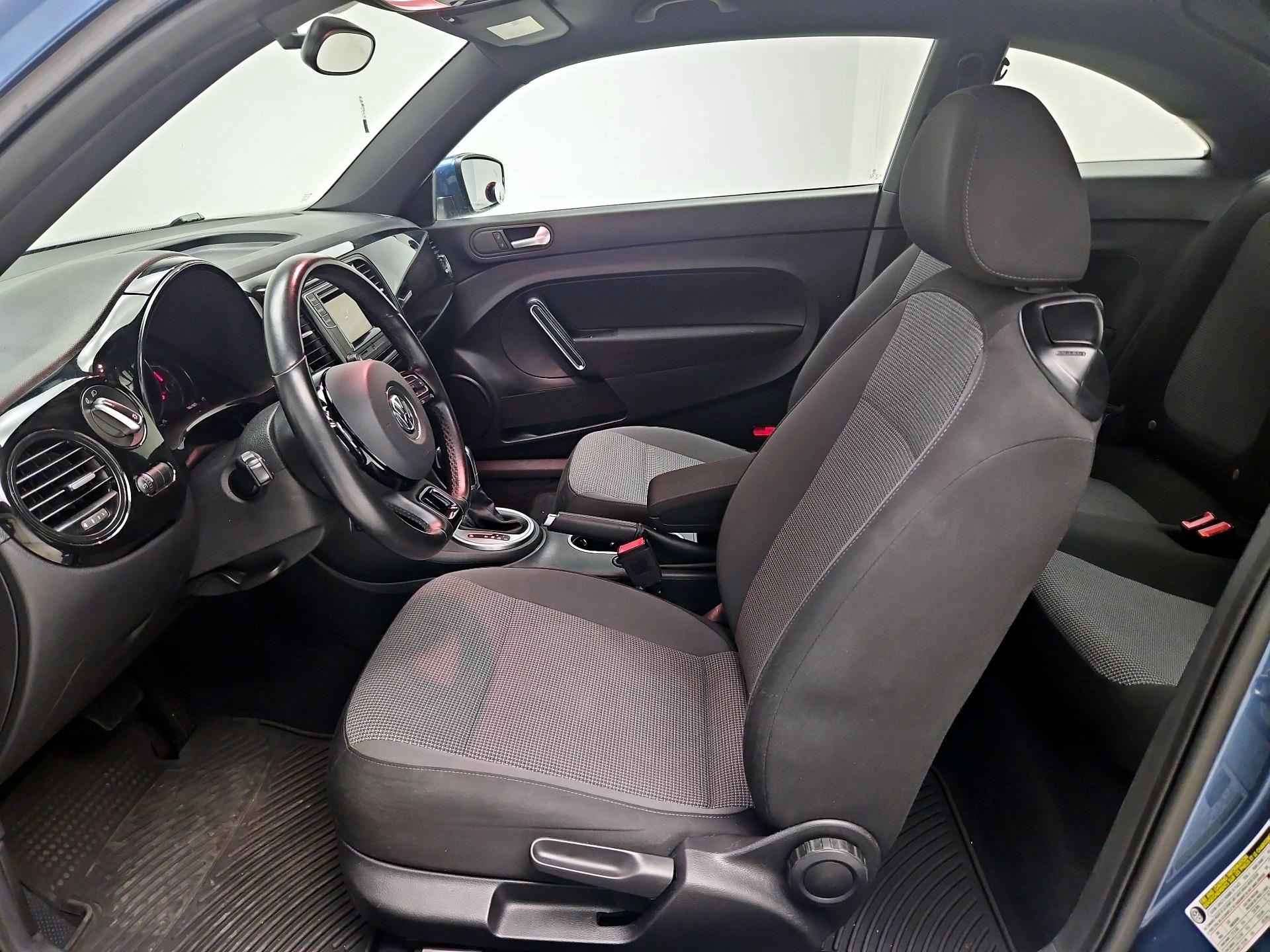 Thumbnail: 2019 Volkswagen Beetle - 11
