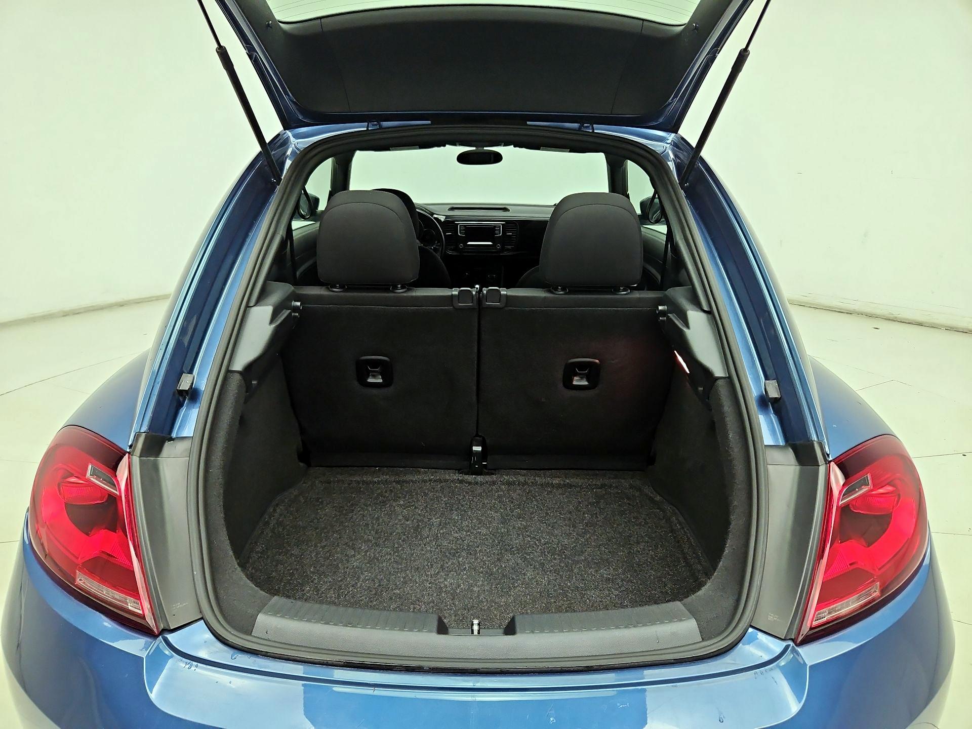 Thumbnail: 2019 Volkswagen Beetle - 19