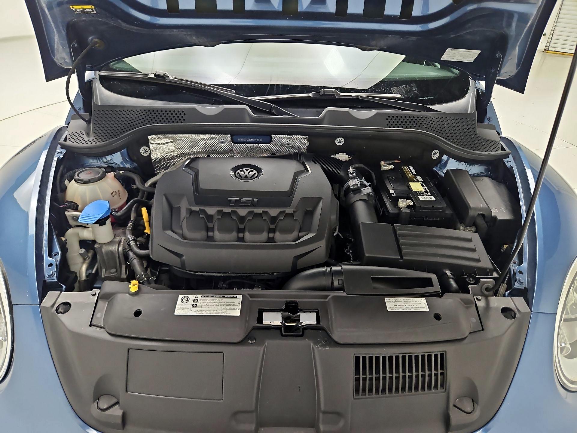 Thumbnail: 2019 Volkswagen Beetle - 20