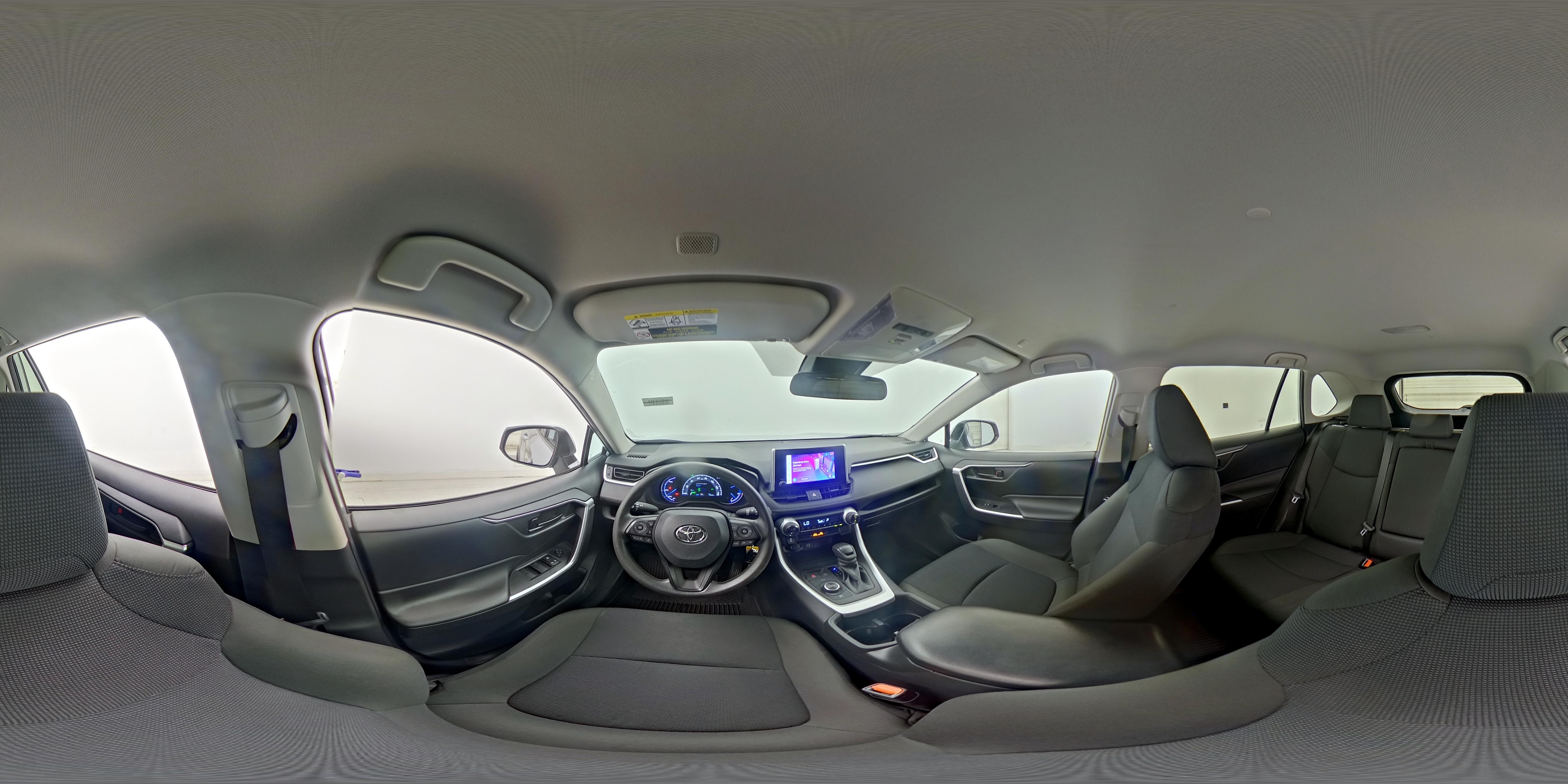 2024 Toyota RAV4 LE - Photo 26