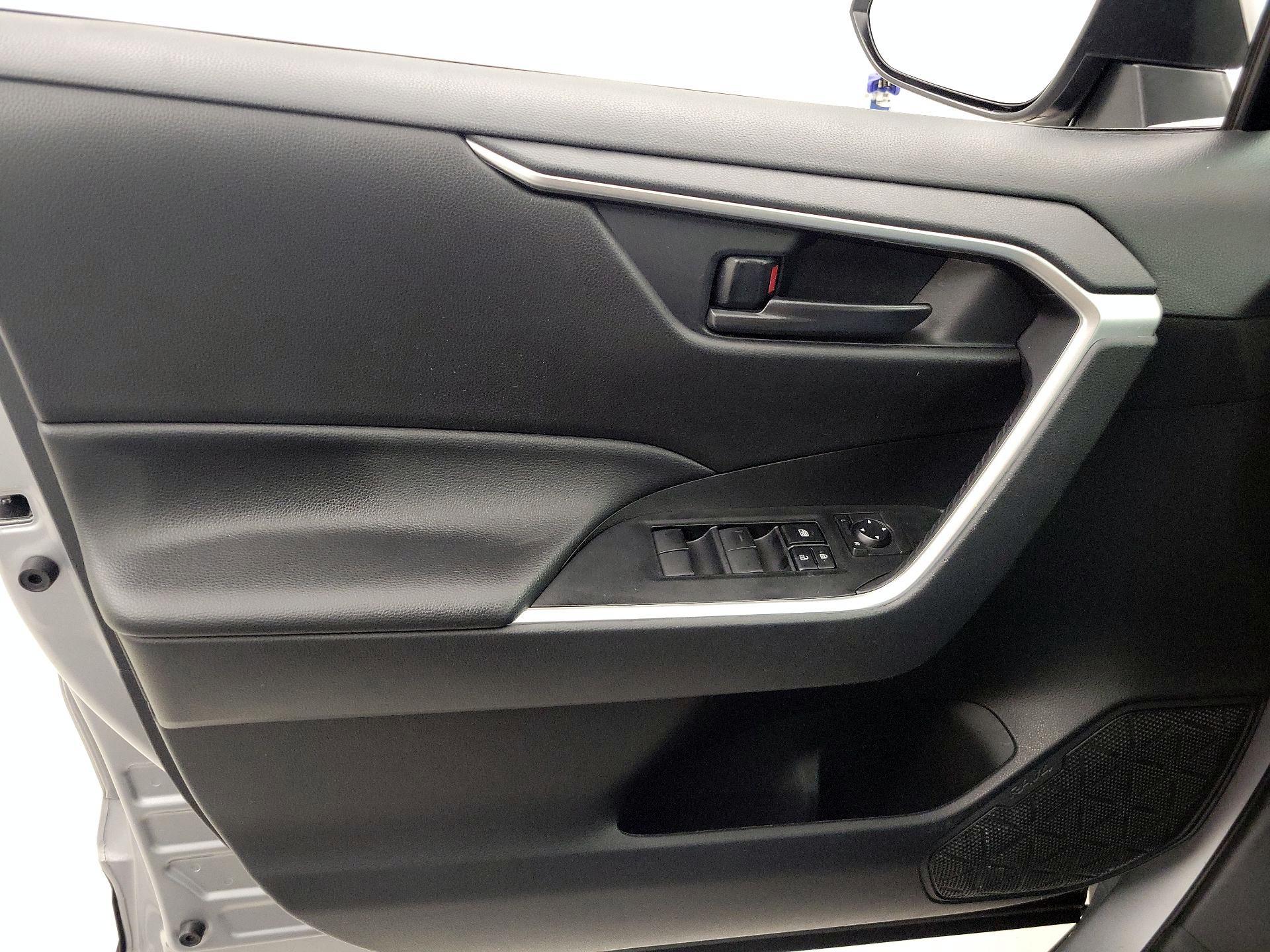 Thumbnail: 2024 Toyota RAV4 - 12