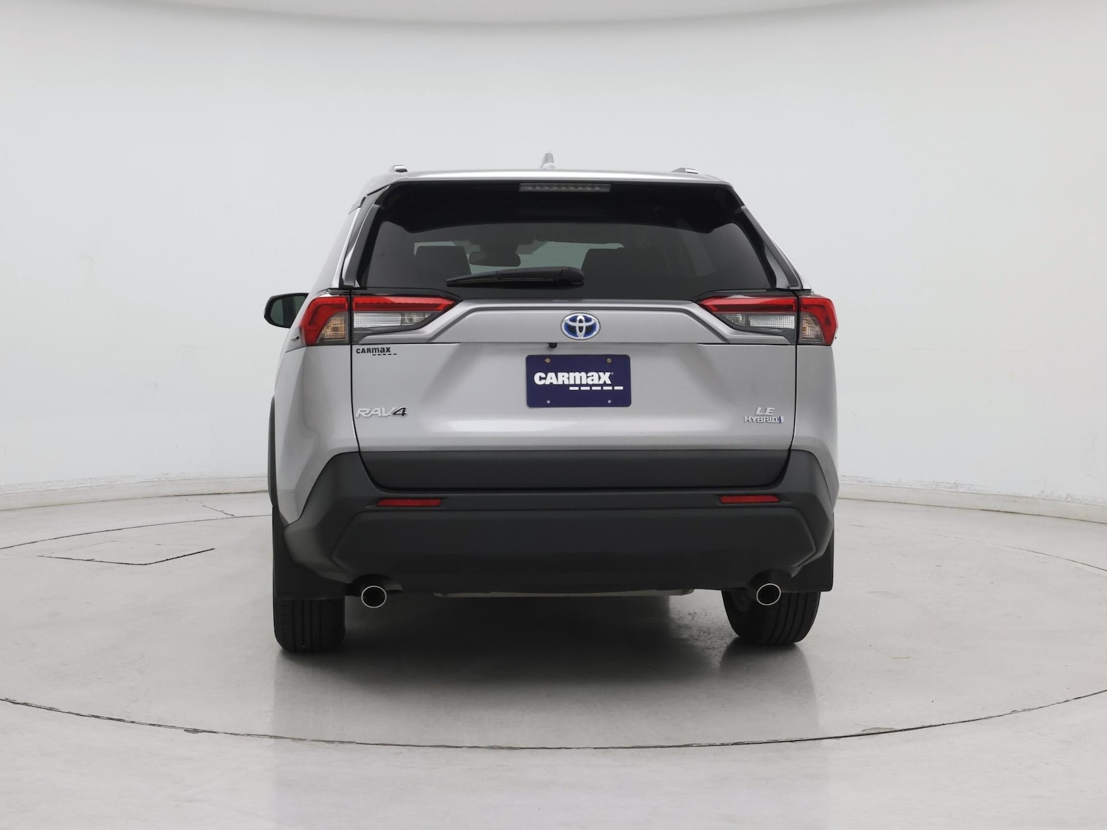 2024 Toyota RAV4 LE - Photo 7