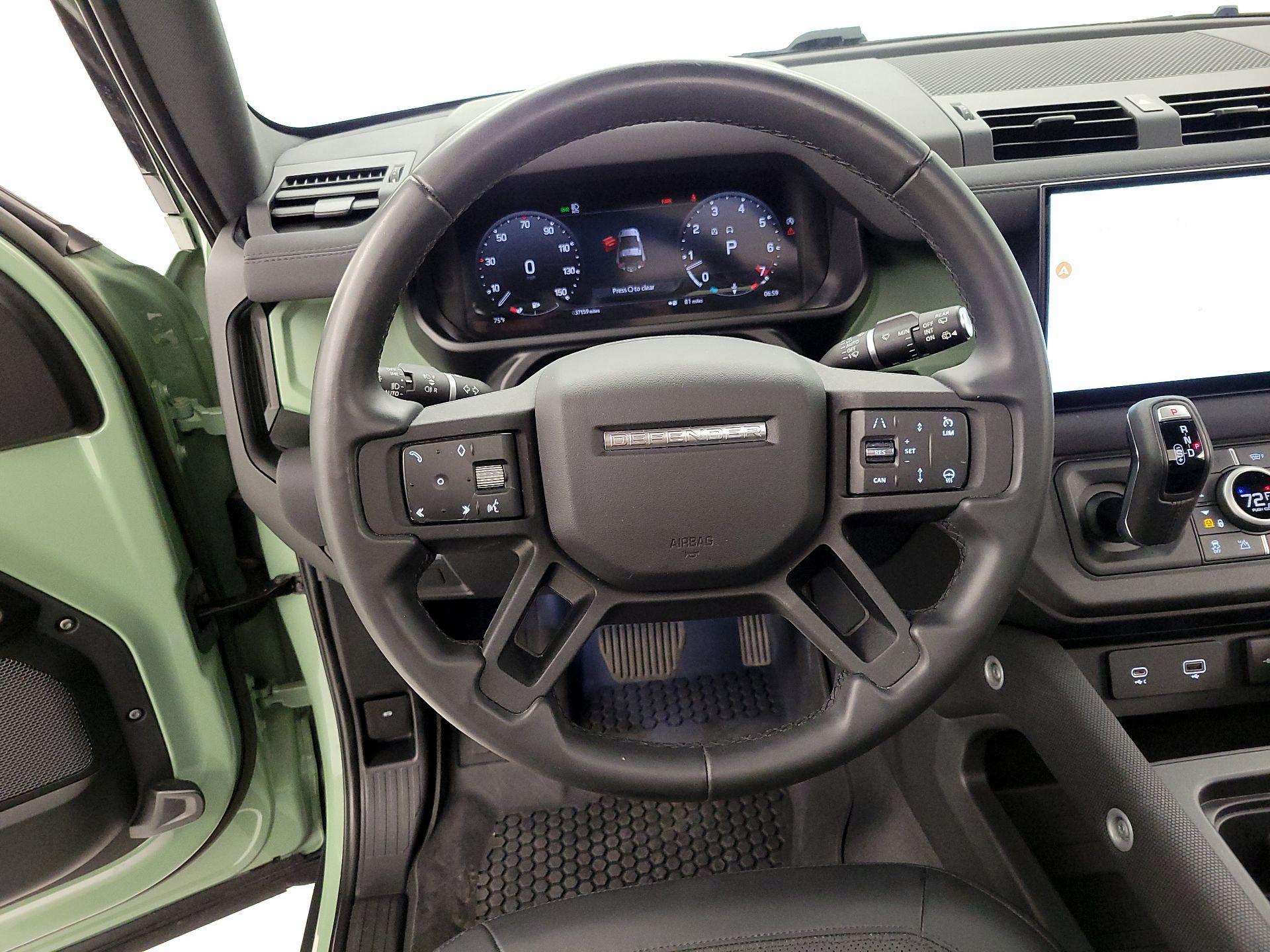 Thumbnail: 2023 Land Rover Defender - 10