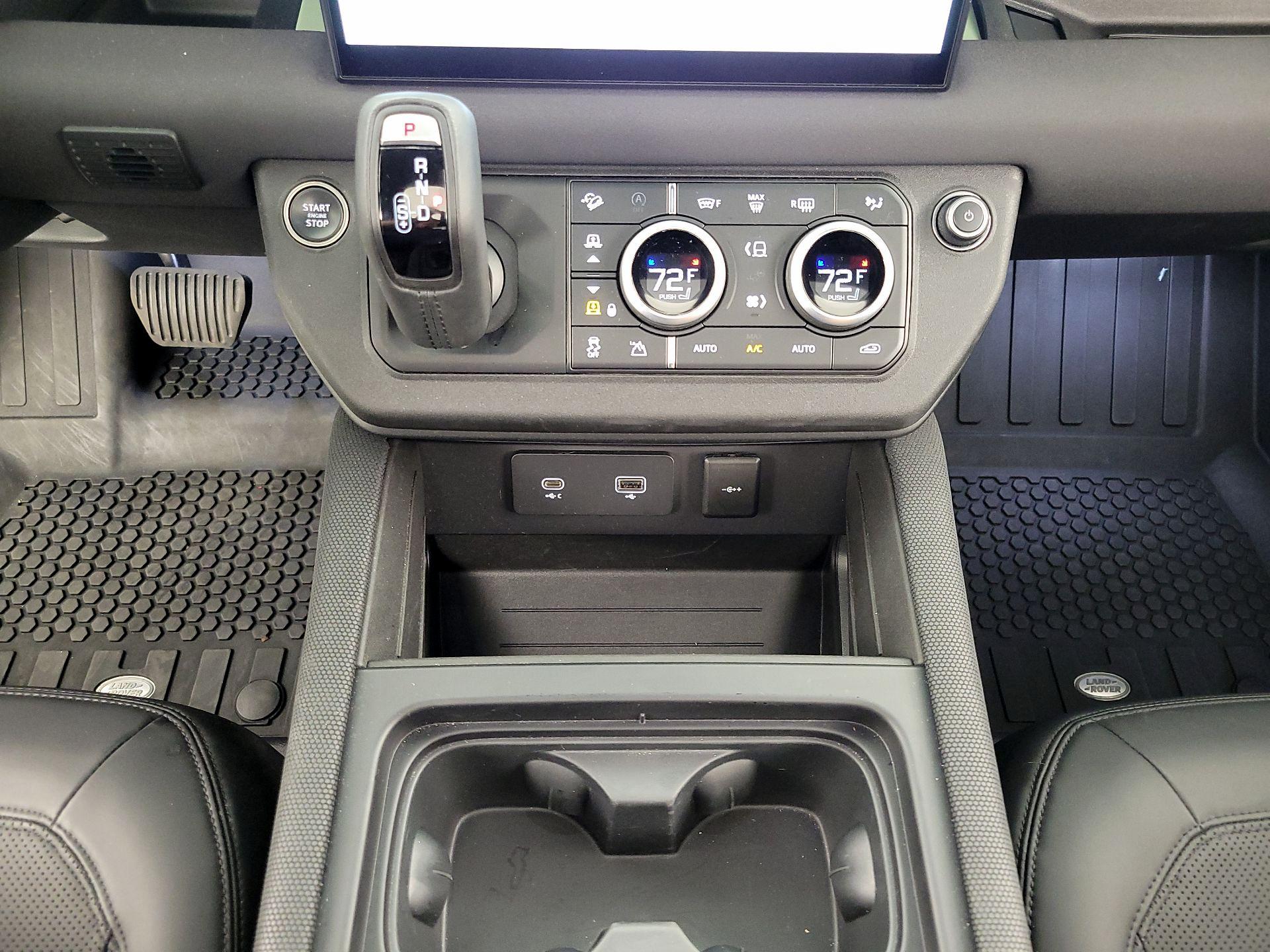 Thumbnail: 2023 Land Rover Defender - 18