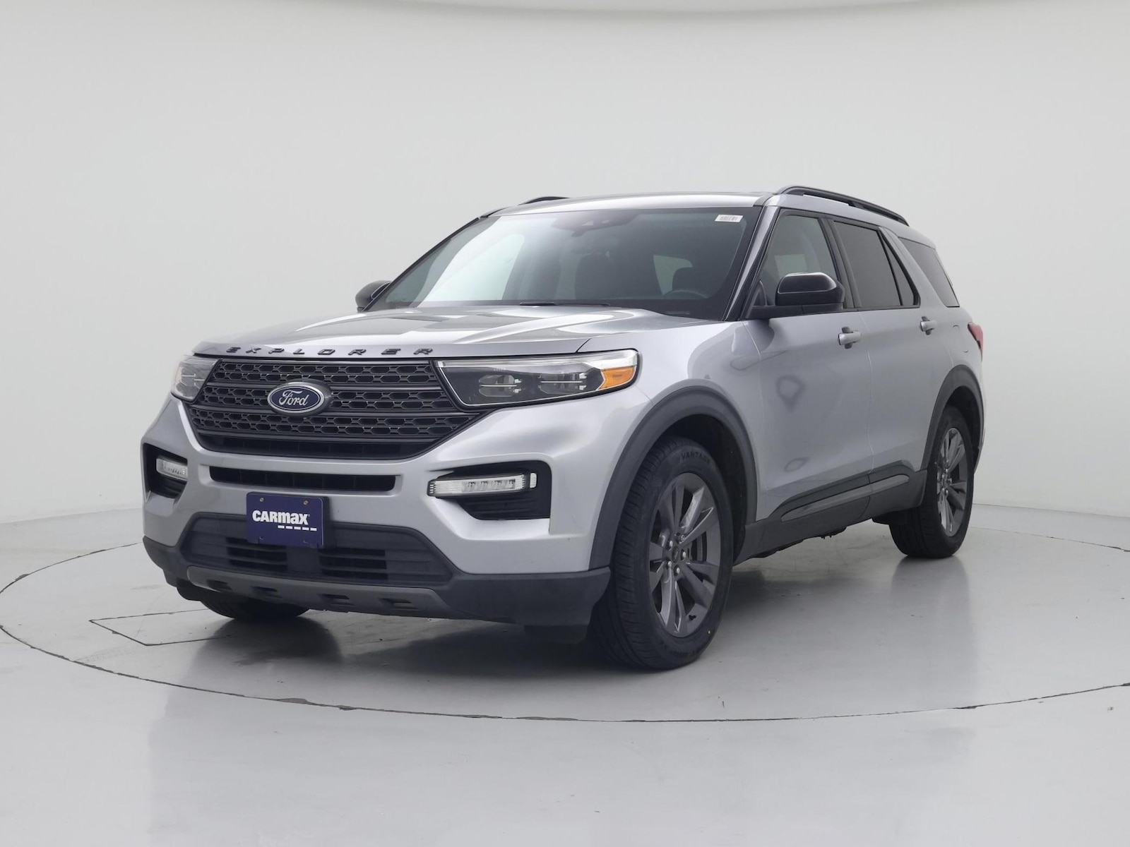 2023 Ford Explorer XLT - Photo 5