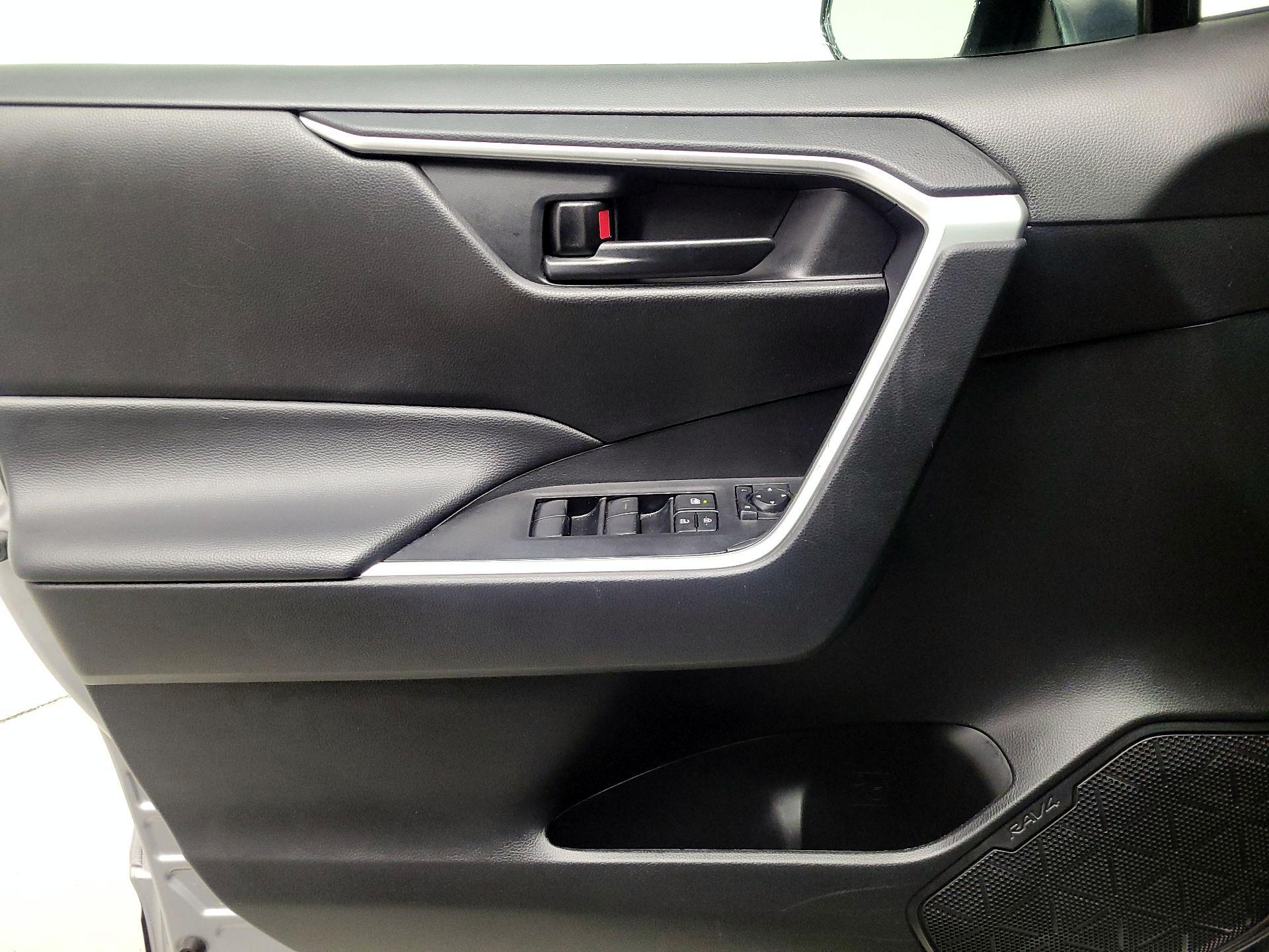 Thumbnail: 2024 Toyota RAV4 - 12