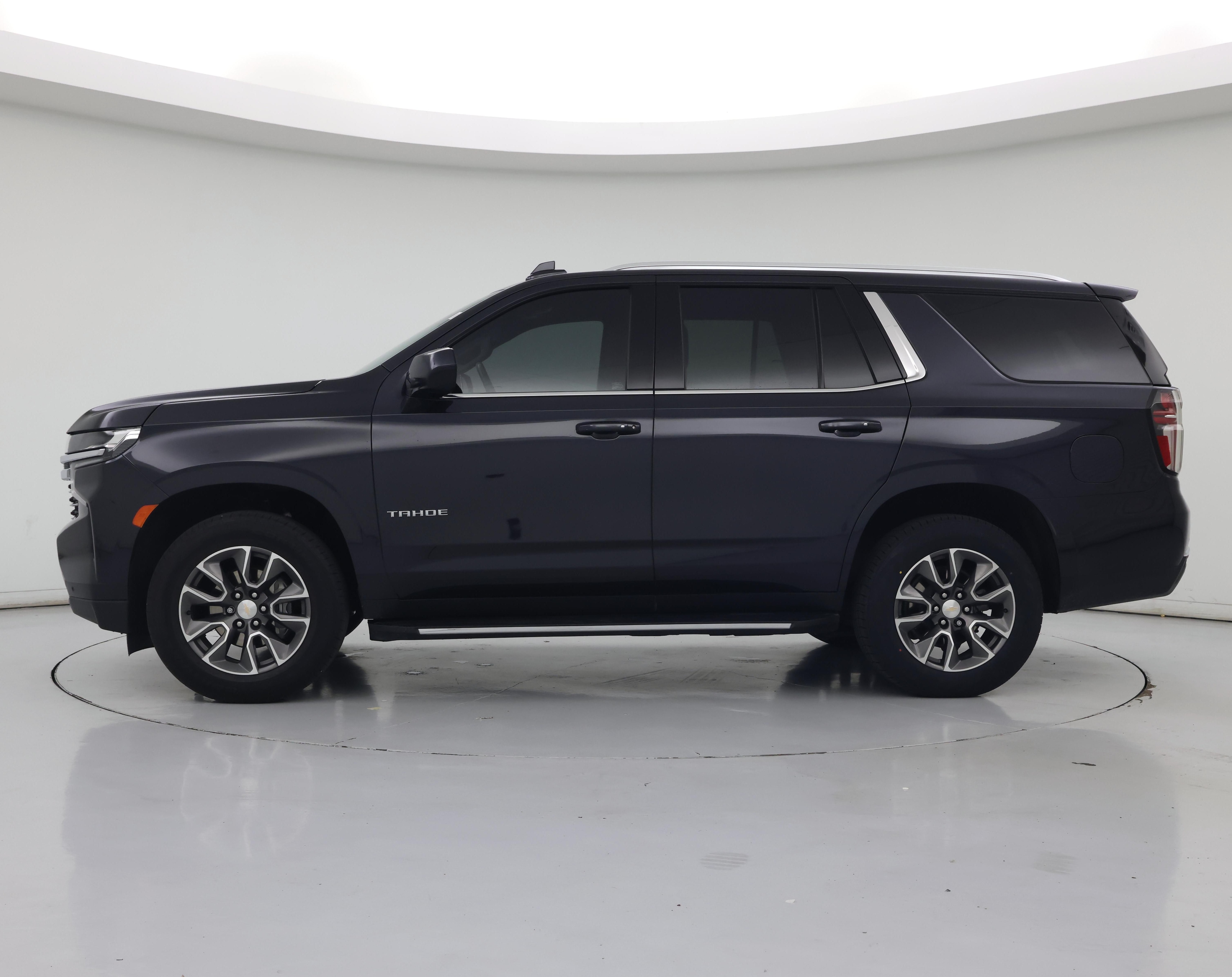 Thumbnail: 2023 Chevrolet Tahoe - 3