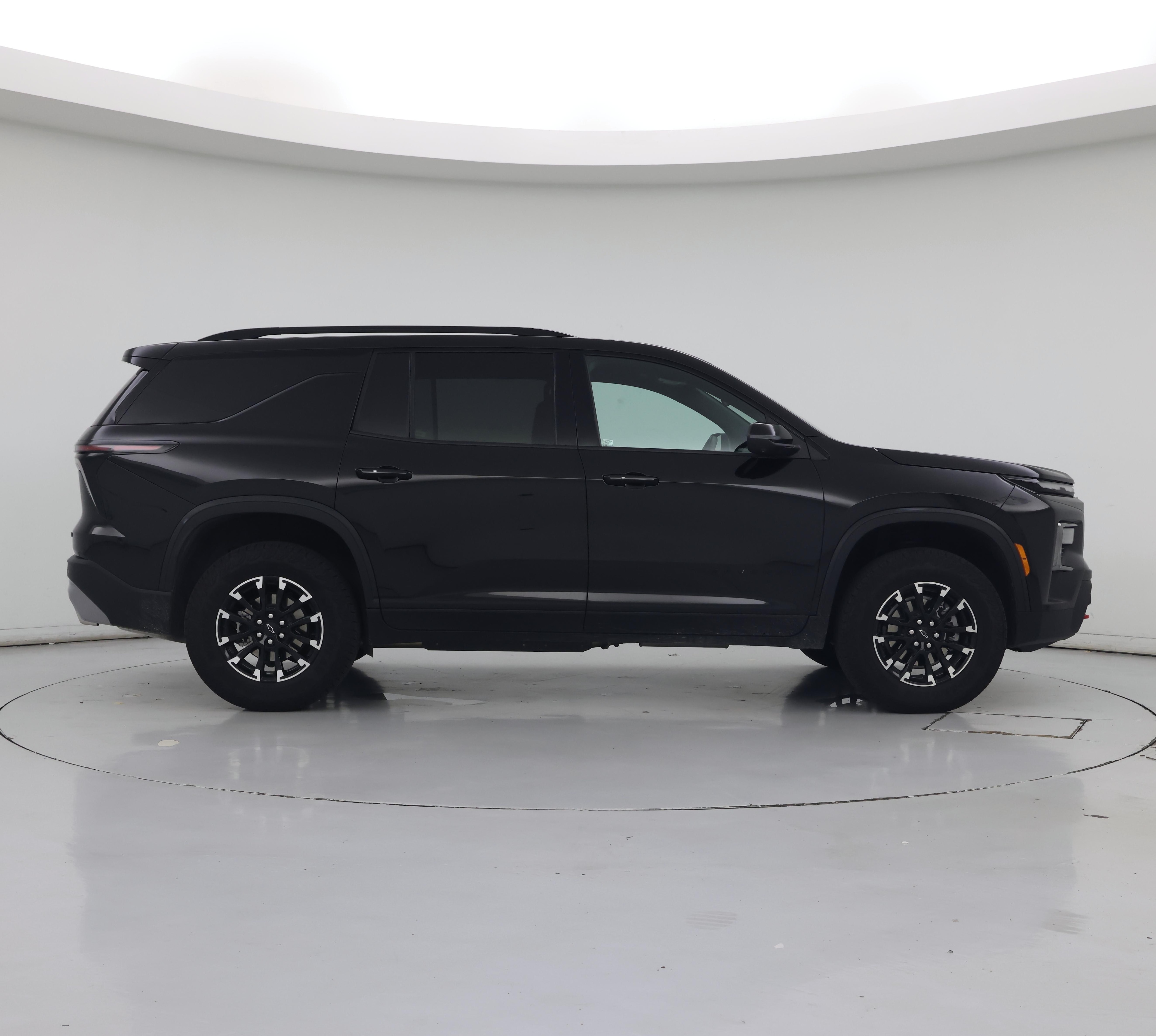 Thumbnail: 2025 Chevrolet Traverse - 7