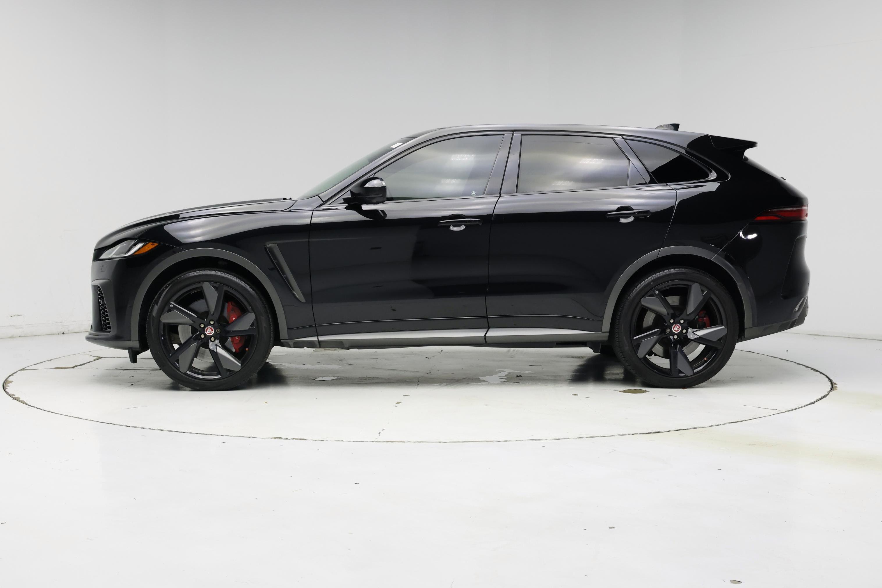Thumbnail: 2021 Jaguar F-Pace - 3