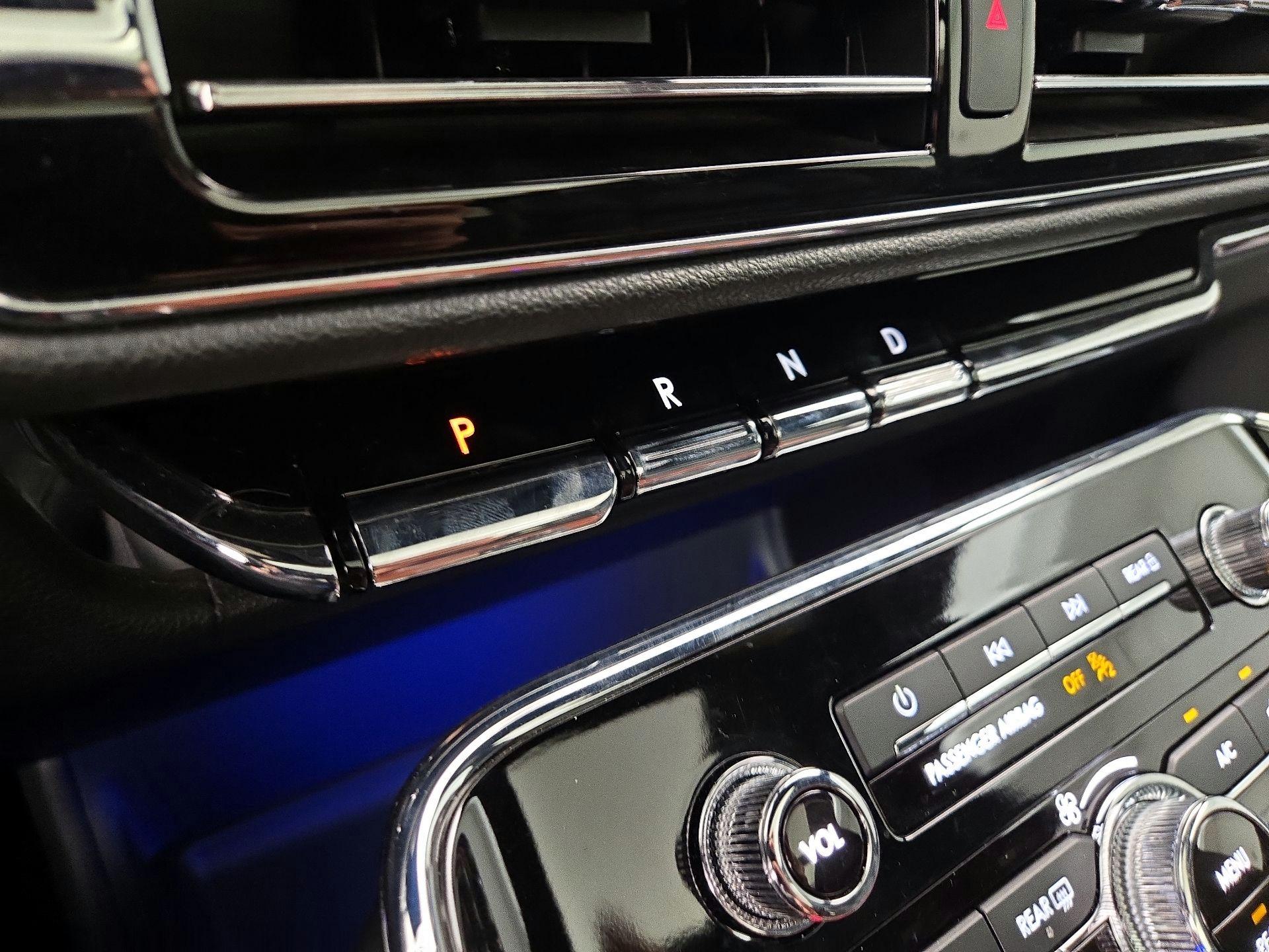 Thumbnail: 2024 Lincoln Navigator - 18