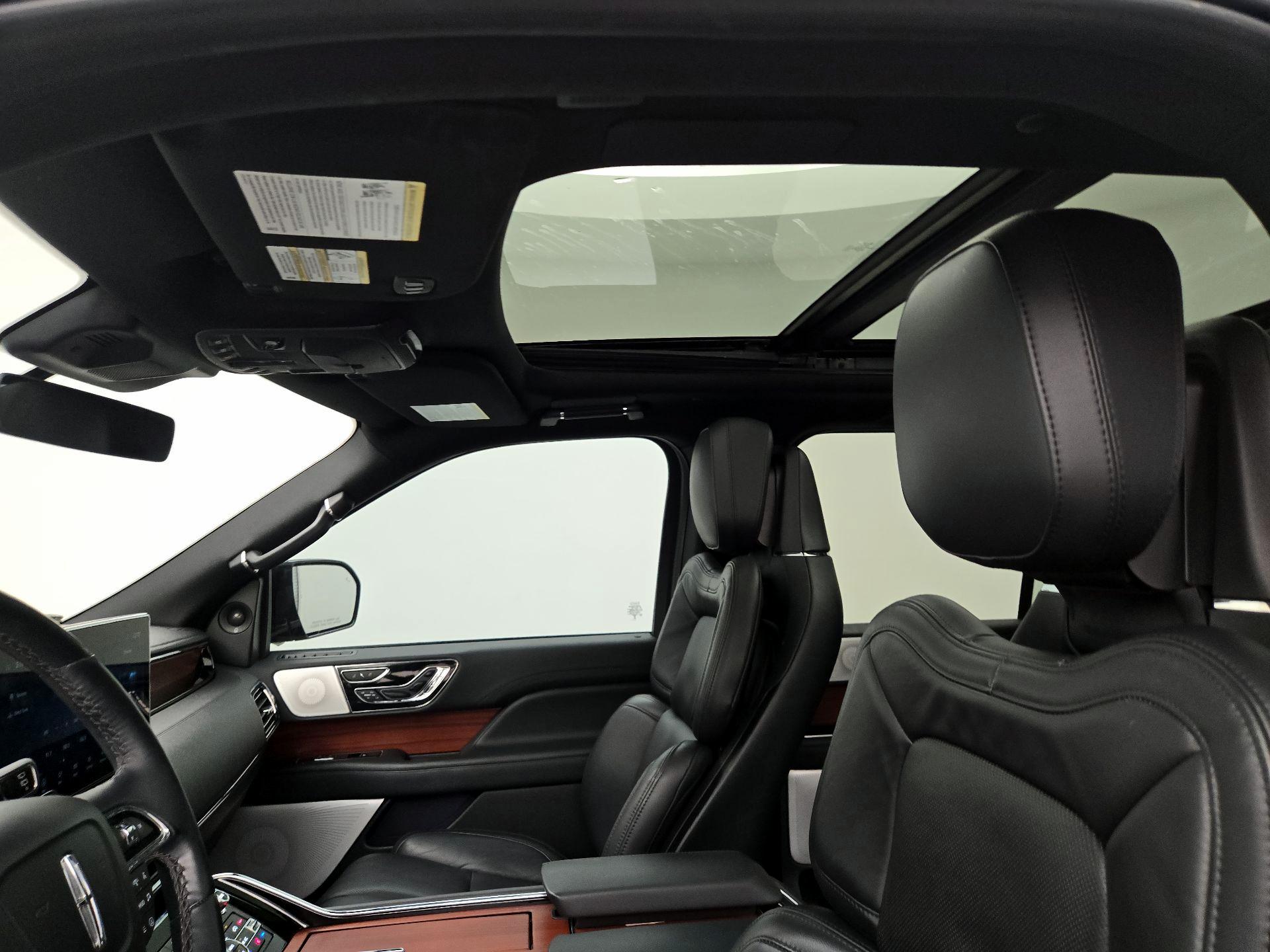 Thumbnail: 2024 Lincoln Navigator - 20