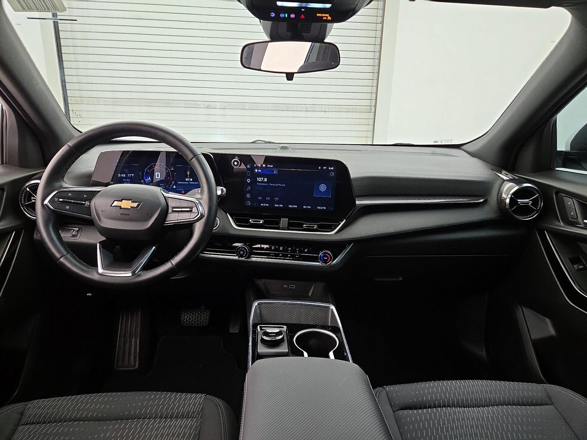 Thumbnail: 2026 Chevrolet Equinox - 9