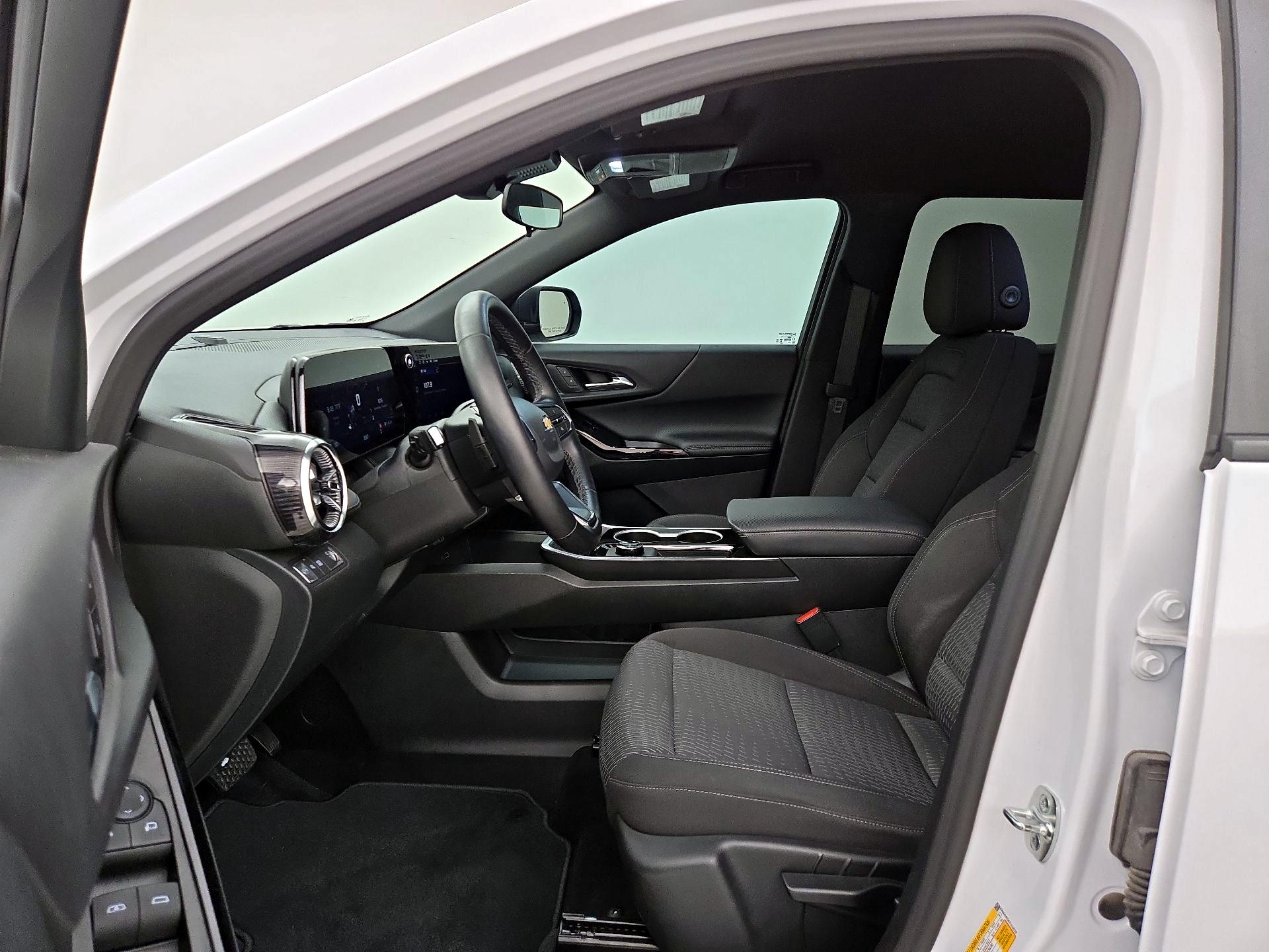 Thumbnail: 2026 Chevrolet Equinox - 11