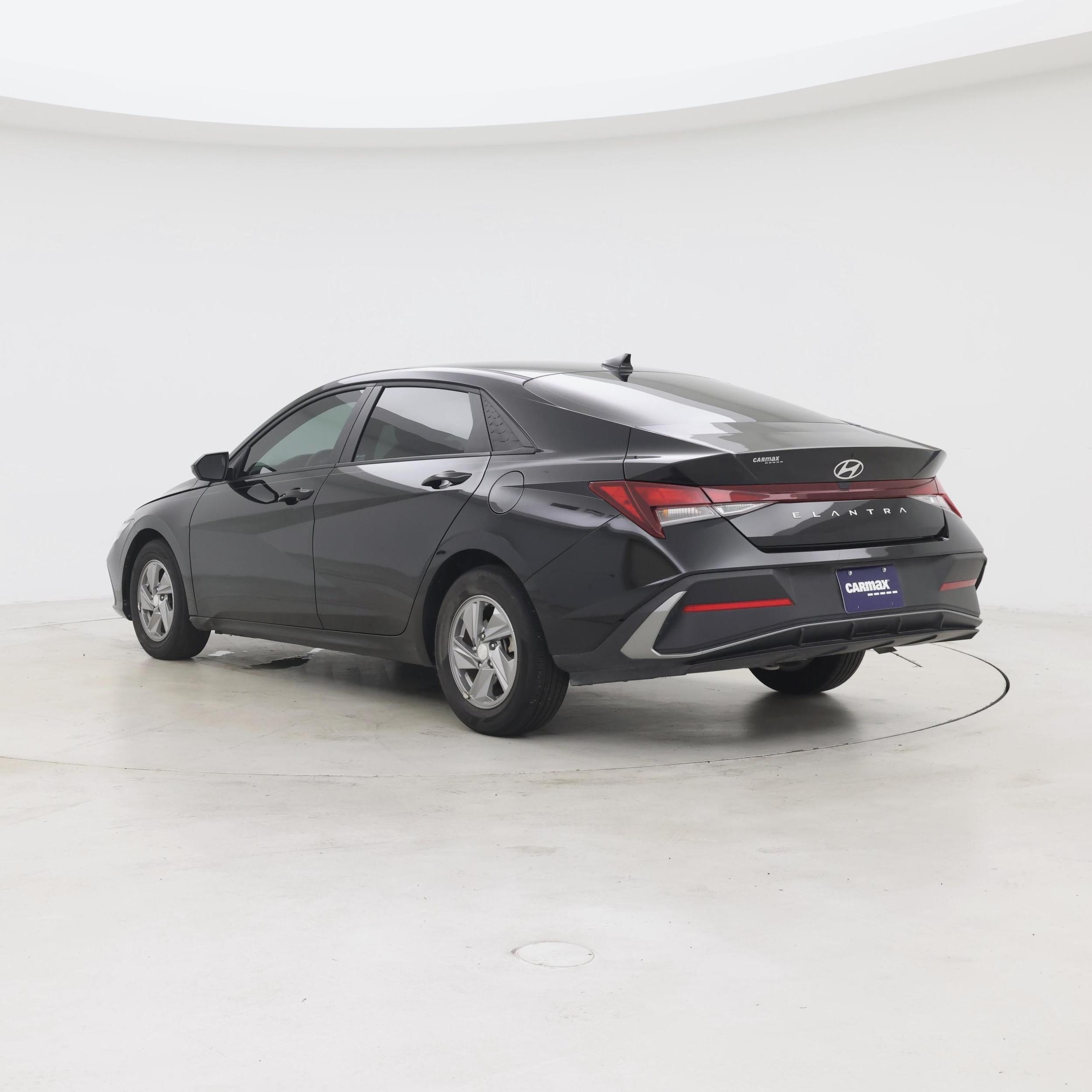 Thumbnail: 2025 Hyundai Elantra - 2