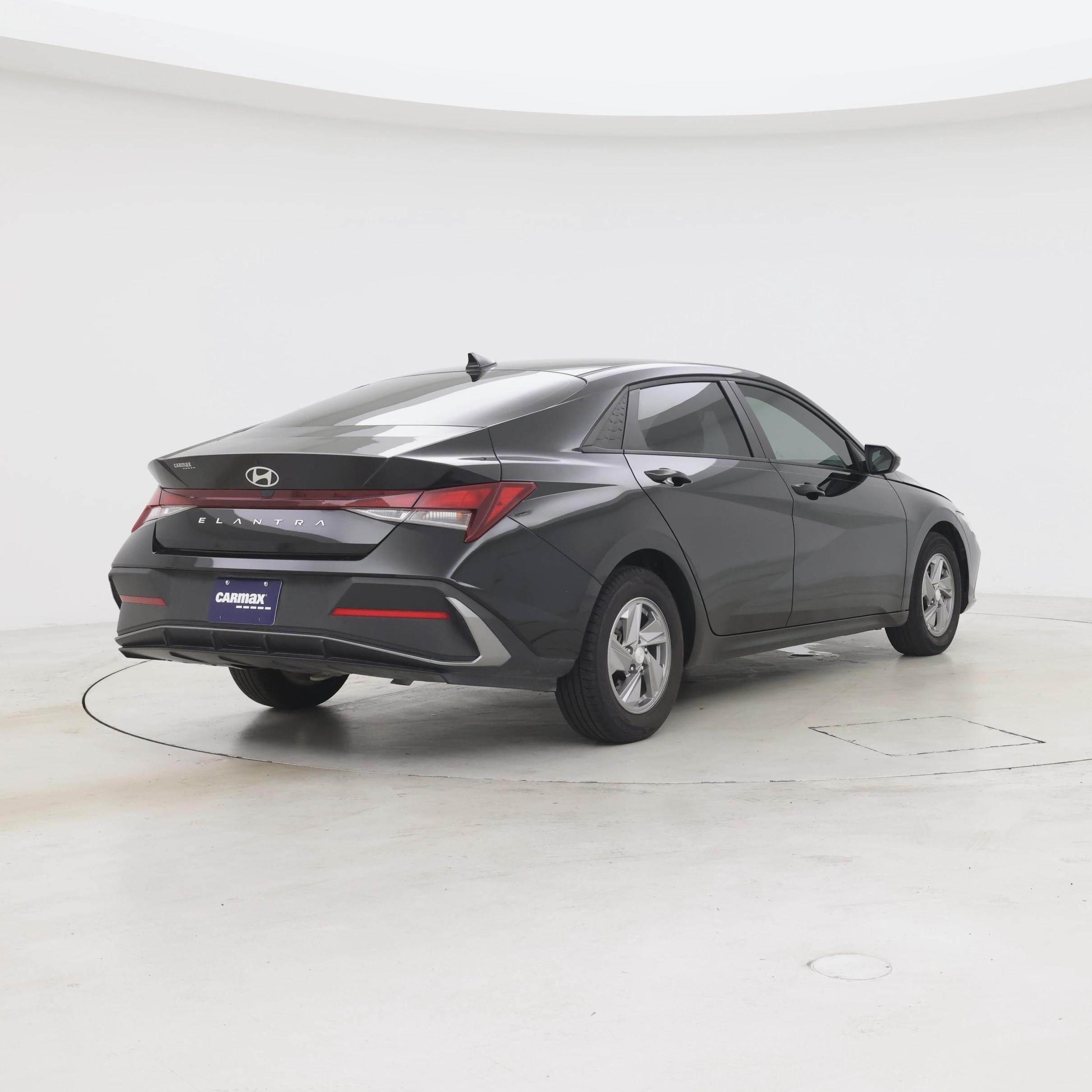 Thumbnail: 2025 Hyundai Elantra - 8