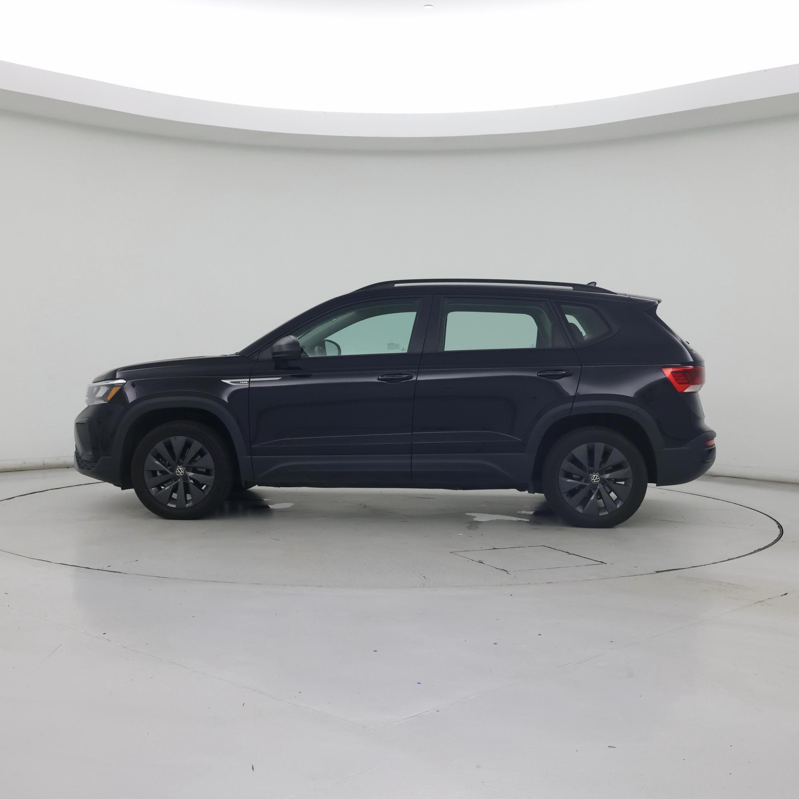 Thumbnail: 2024 Volkswagen Taos - 3
