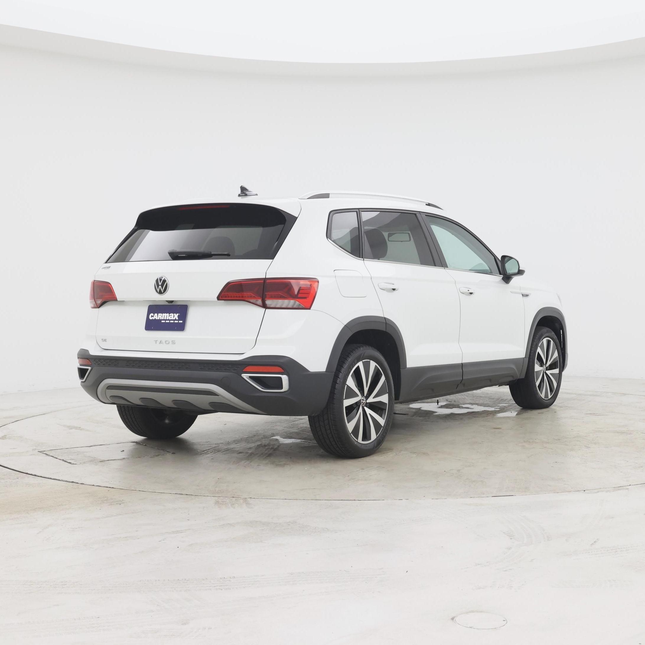 Thumbnail: 2022 Volkswagen Taos - 8