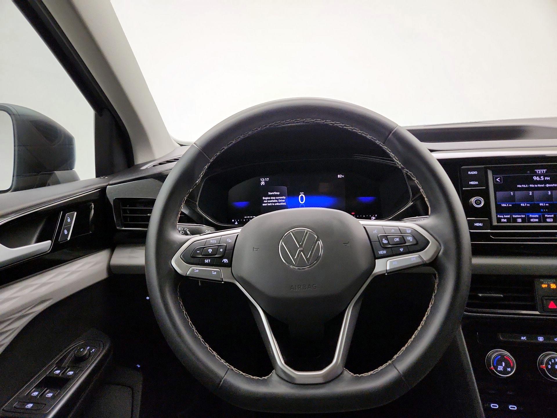 Thumbnail: 2024 Volkswagen Taos - 10