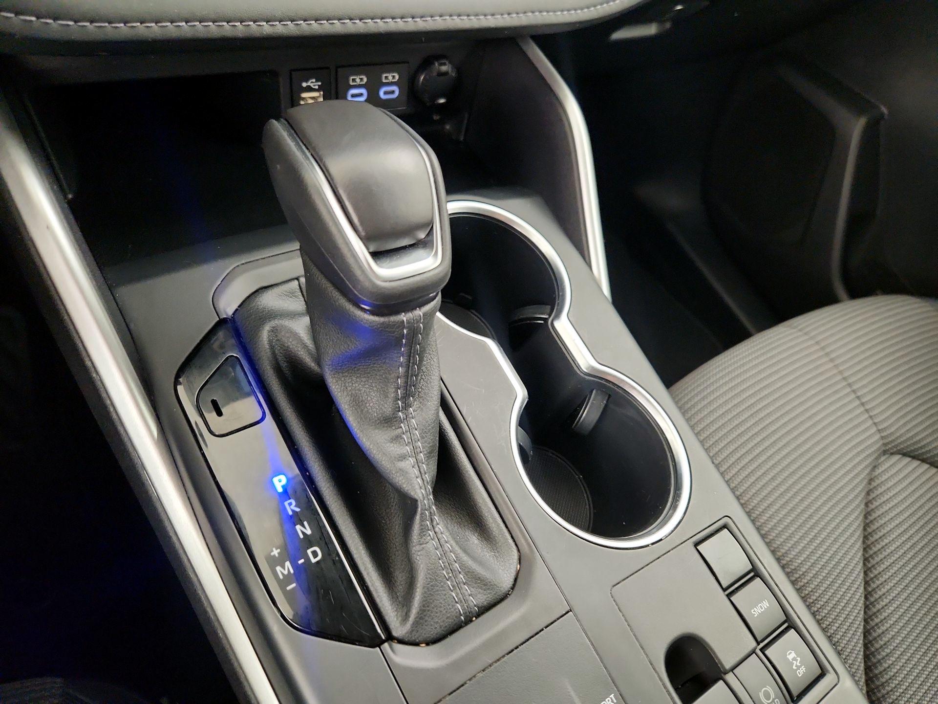 Thumbnail: 2025 Toyota Highlander - 17