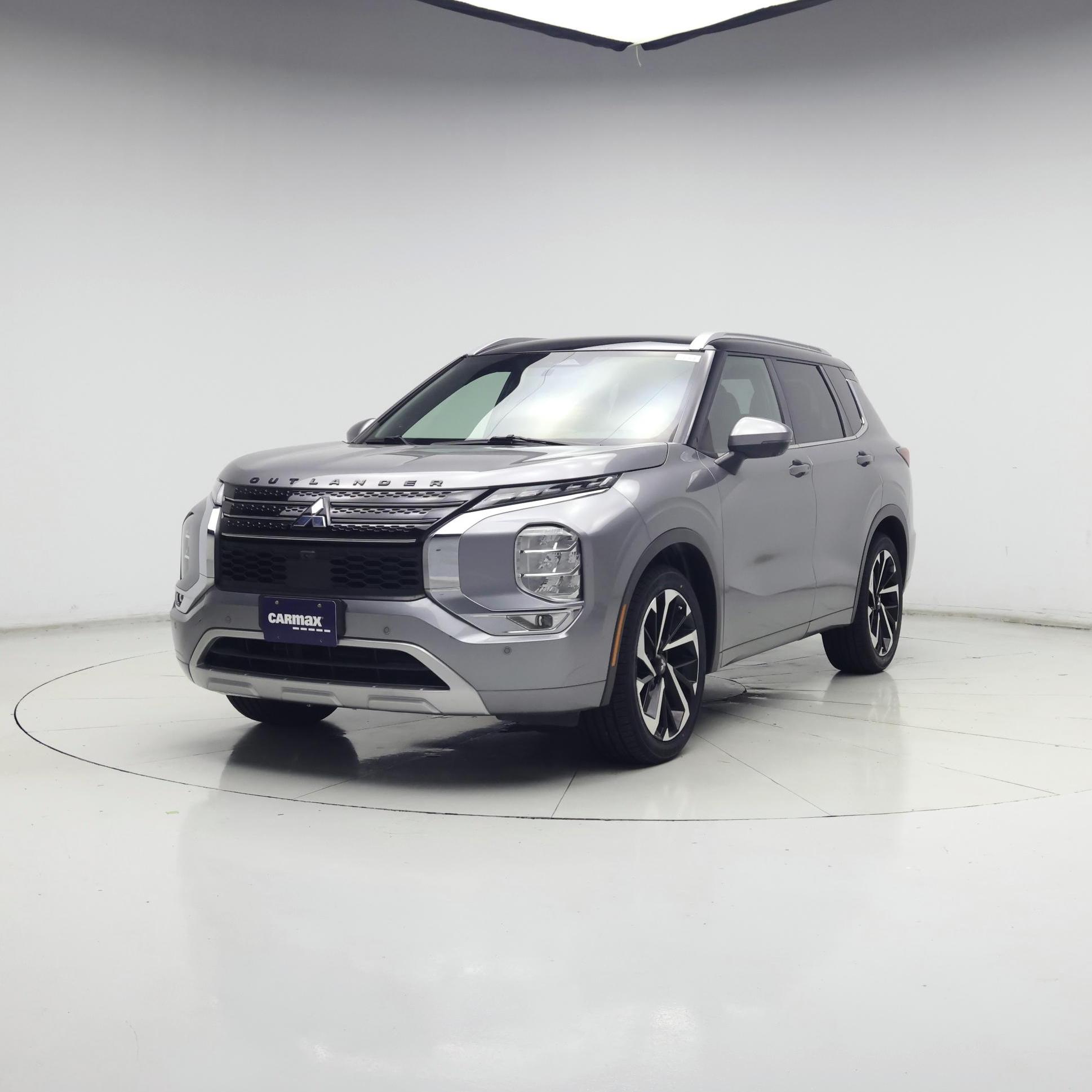 Thumbnail: 2023 Mitsubishi Outlander - 4