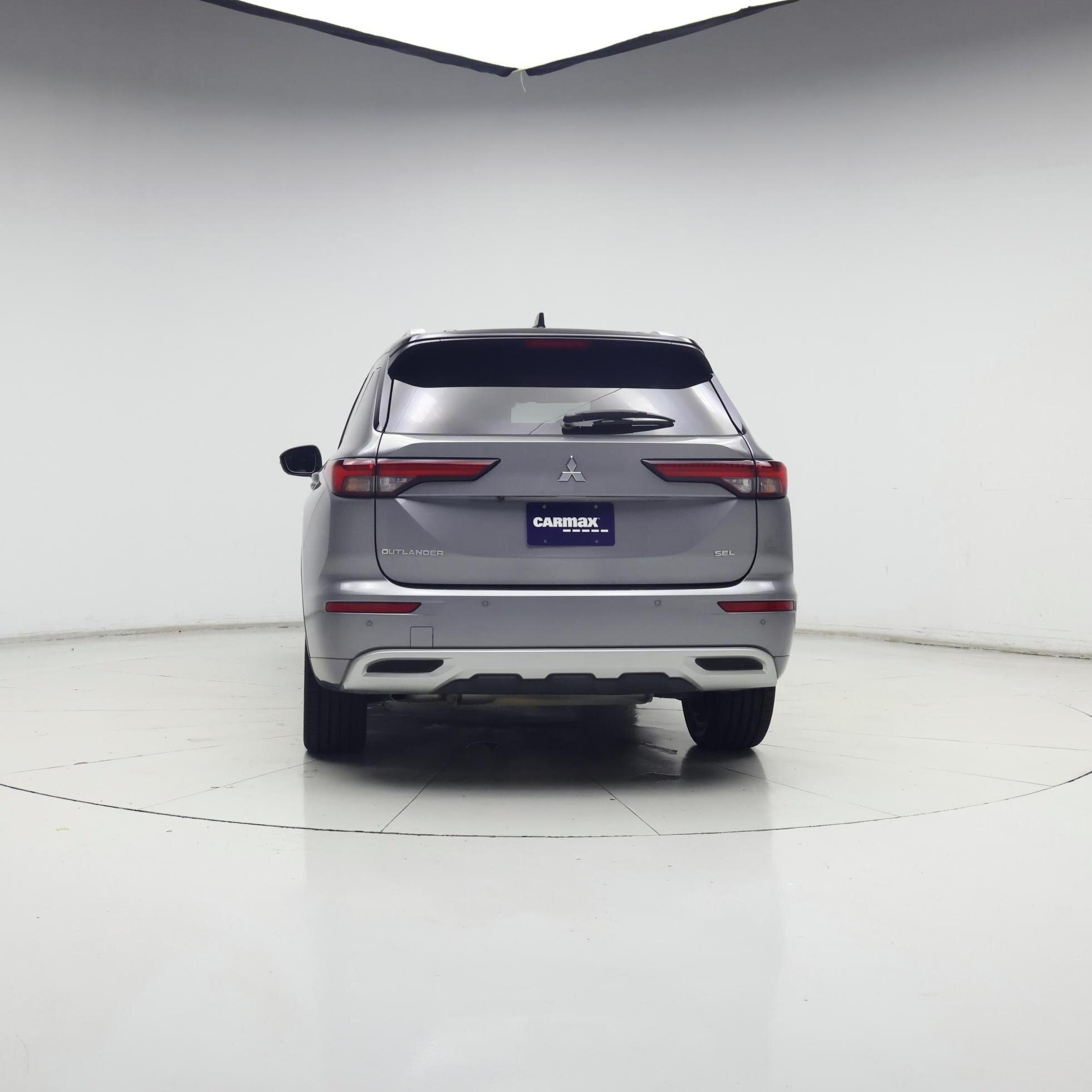 Thumbnail: 2023 Mitsubishi Outlander - 6