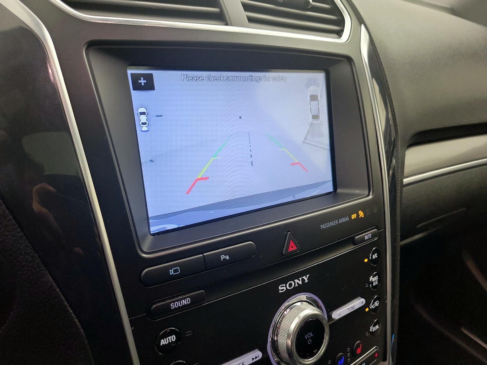 2019 Ford Explorer Sport - Photo 15