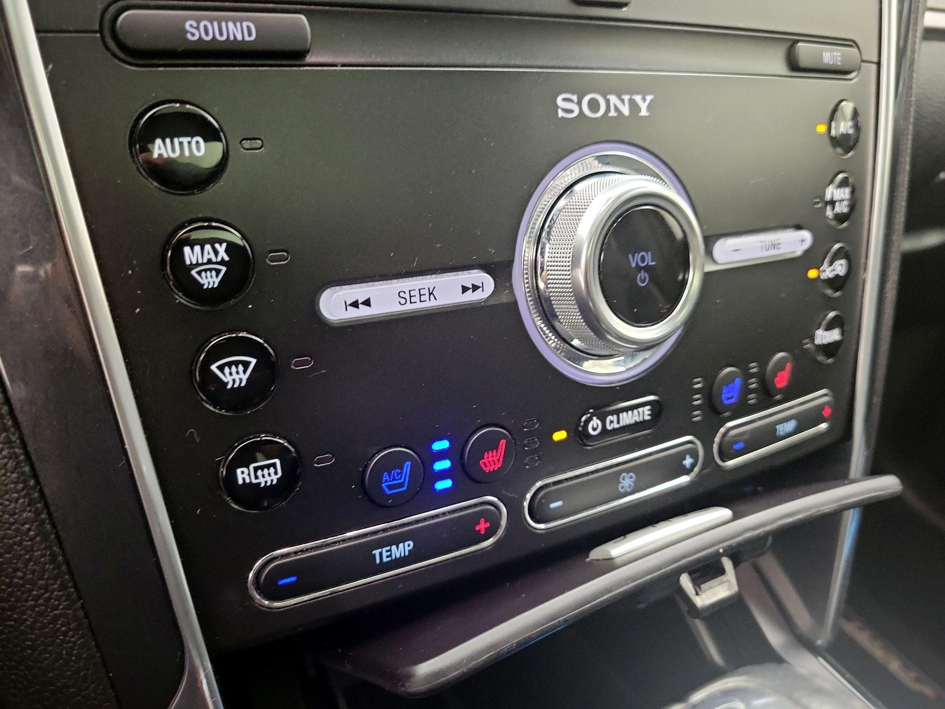 Thumbnail: 2019 Ford Explorer - 16