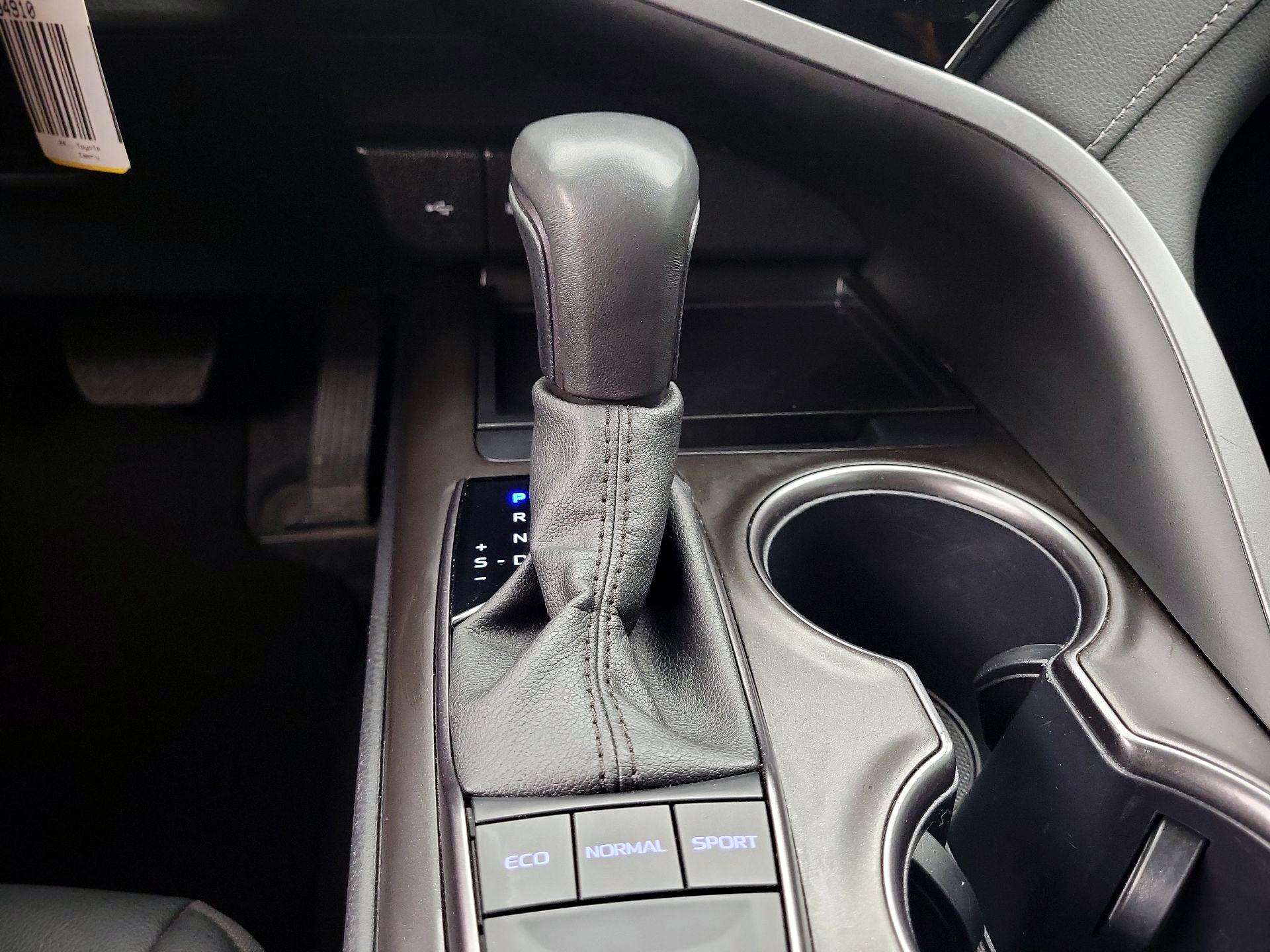 Thumbnail: 2024 Toyota Camry - 17