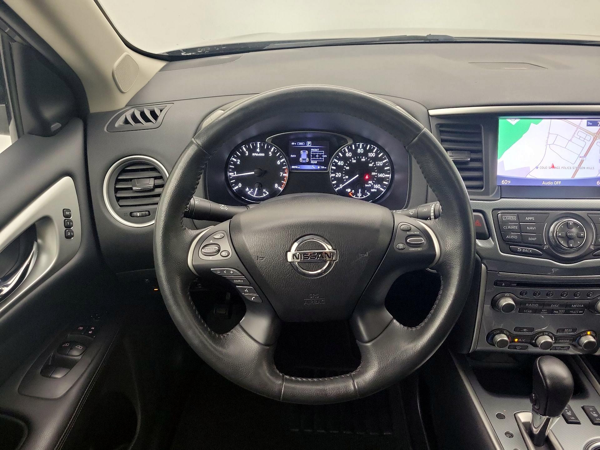 Thumbnail: 2017 Nissan Pathfinder - 10