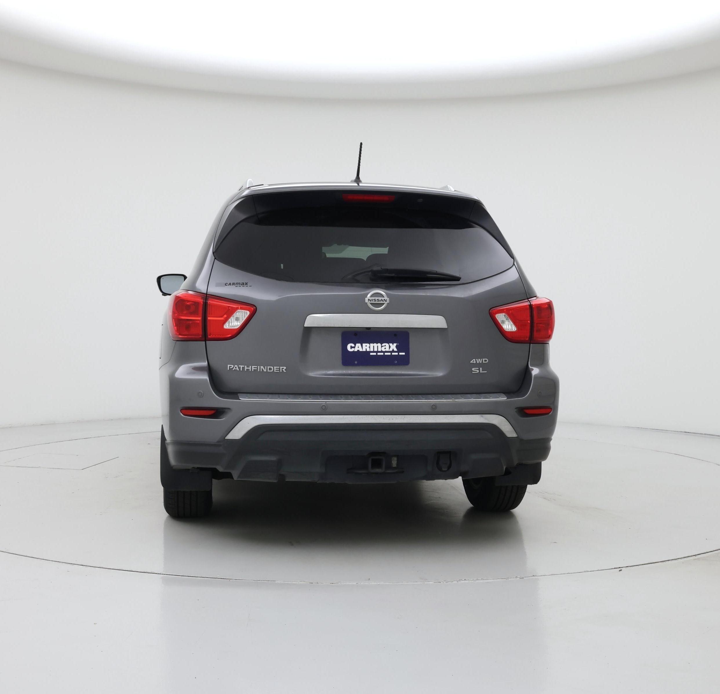 Thumbnail: 2017 Nissan Pathfinder - 6