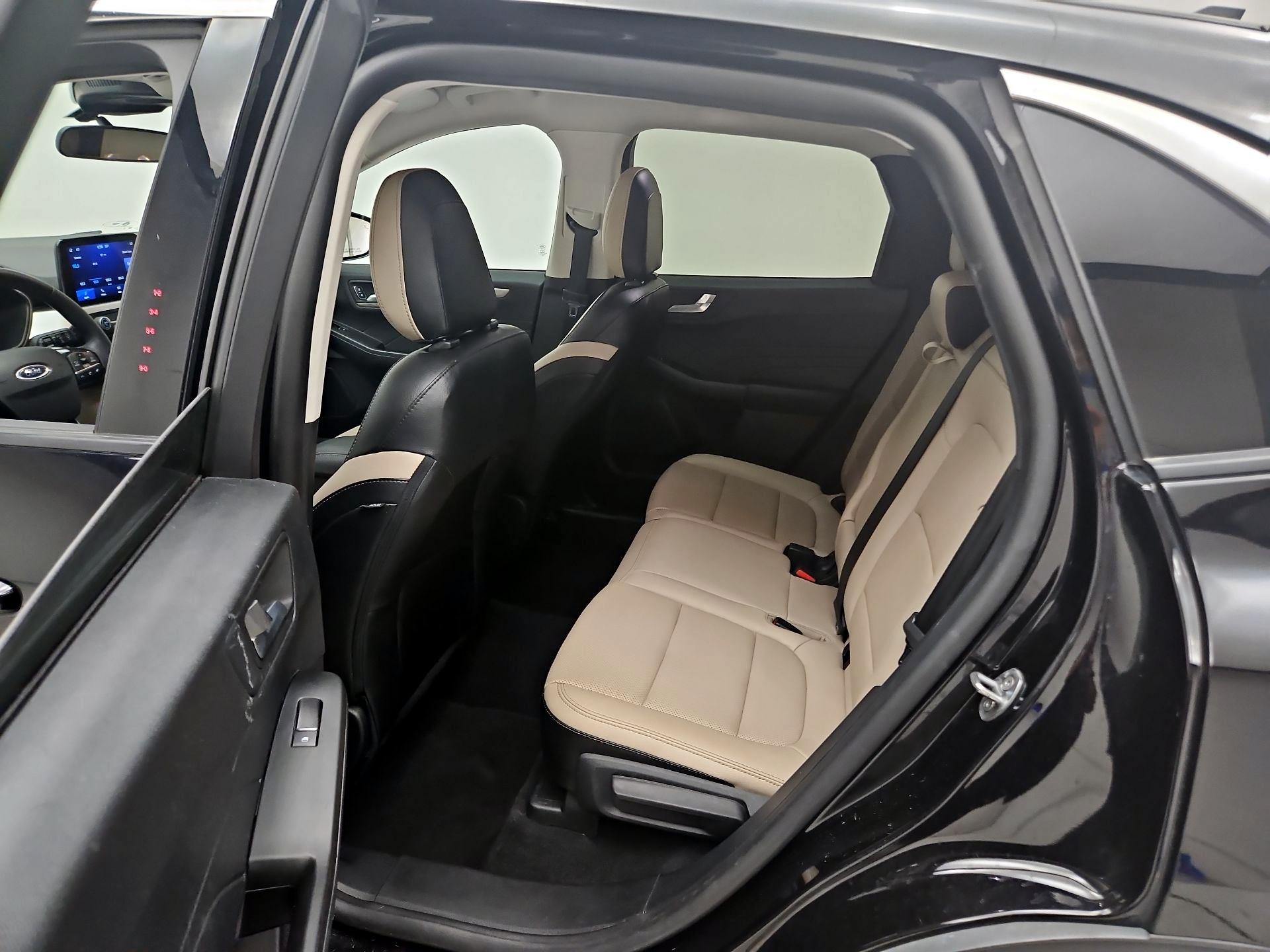 Thumbnail: 2022 Ford Escape - 19