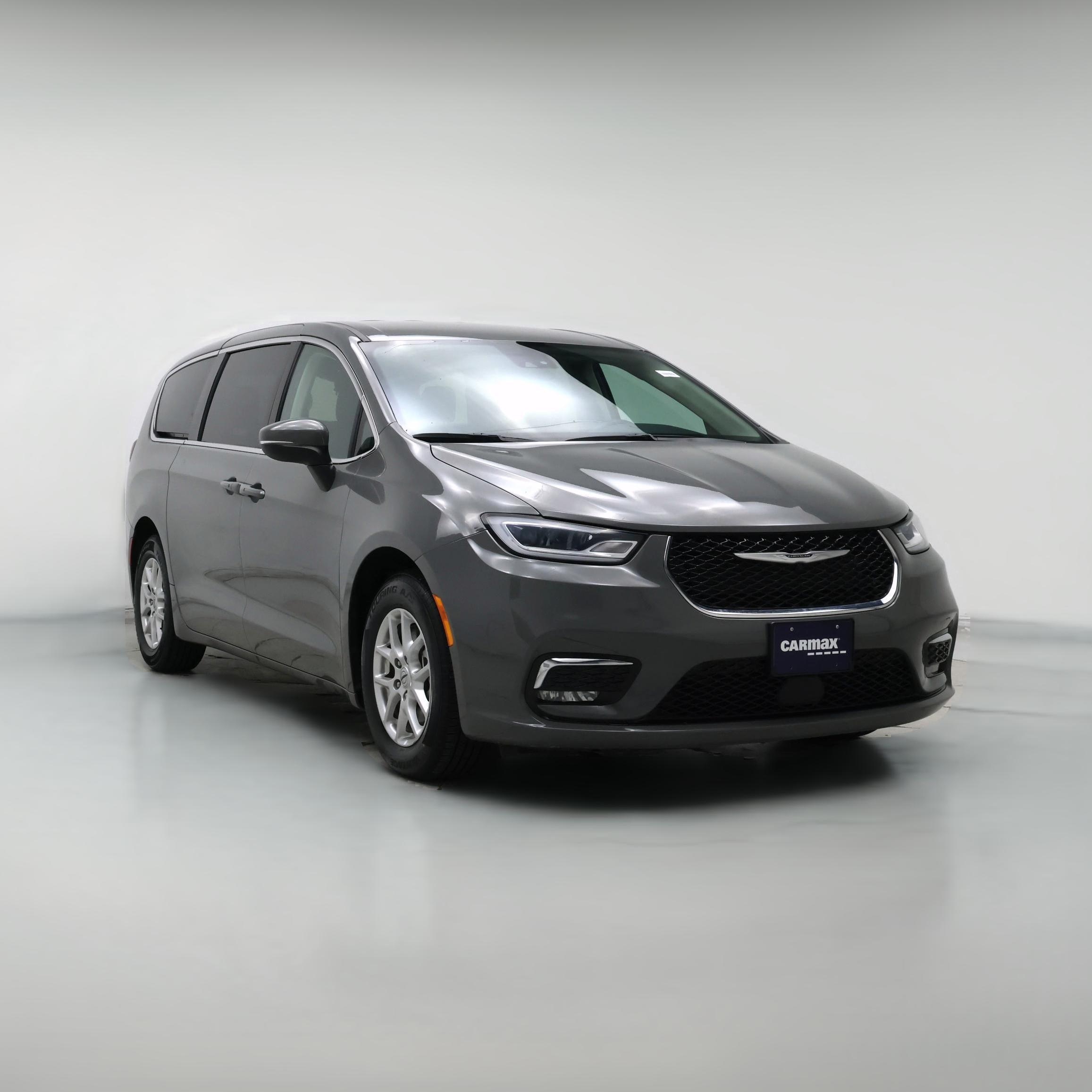 Thumbnail: 2023 Chrysler Pacifica - 1